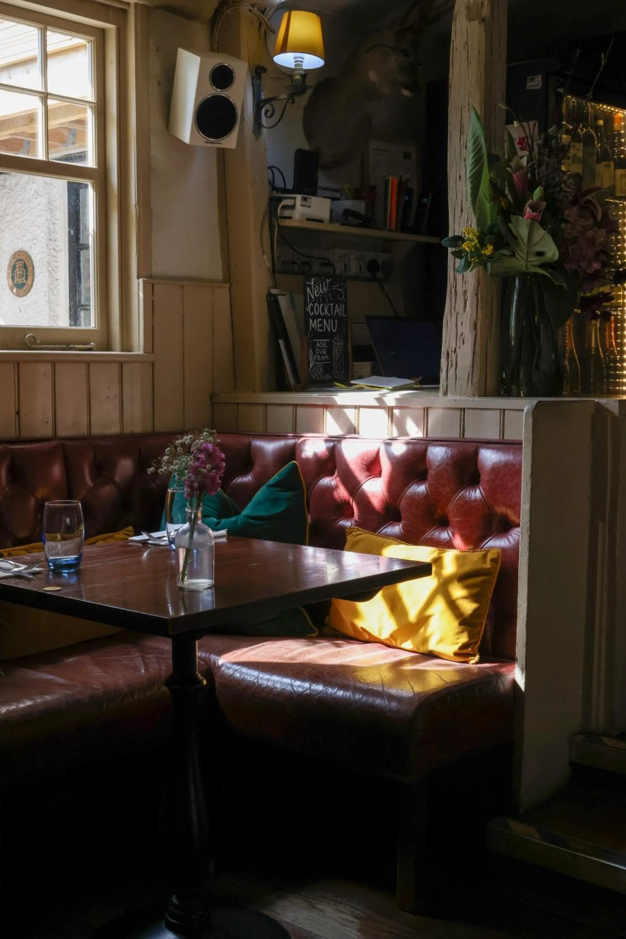 Restaurant/places to eat in The Windmill