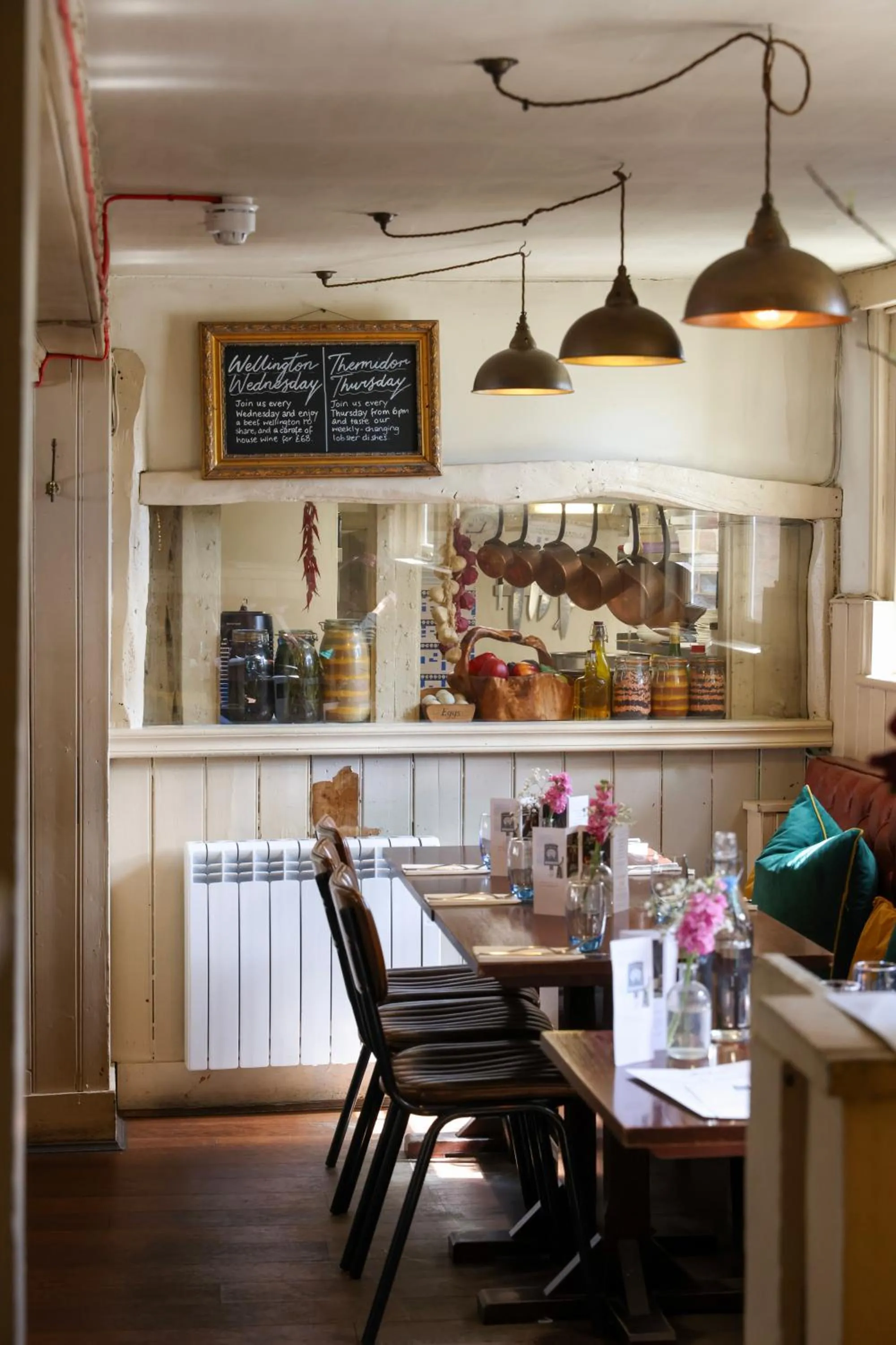 Restaurant/places to eat in The Windmill