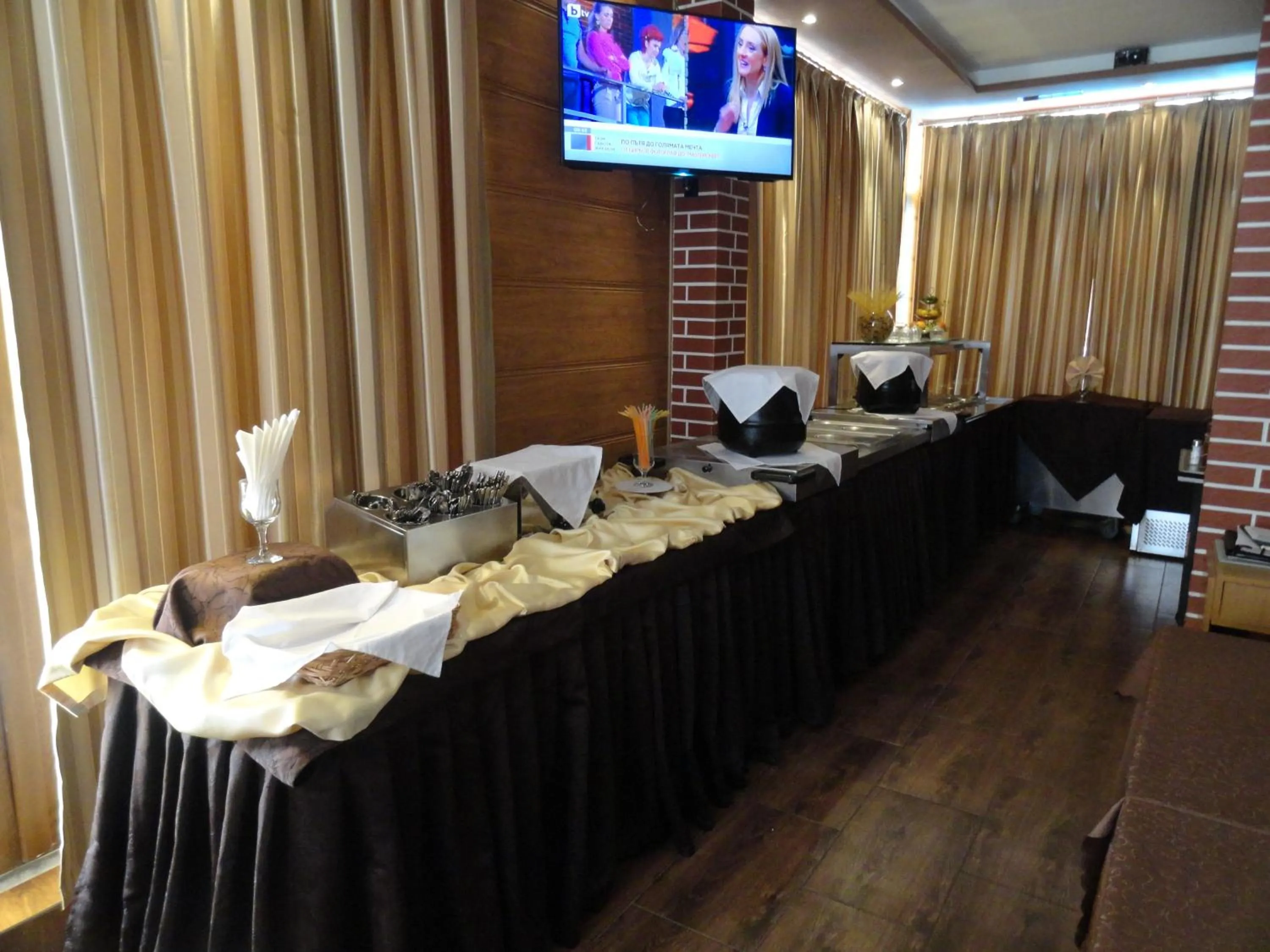 Lounge or bar in Cantilena Complex