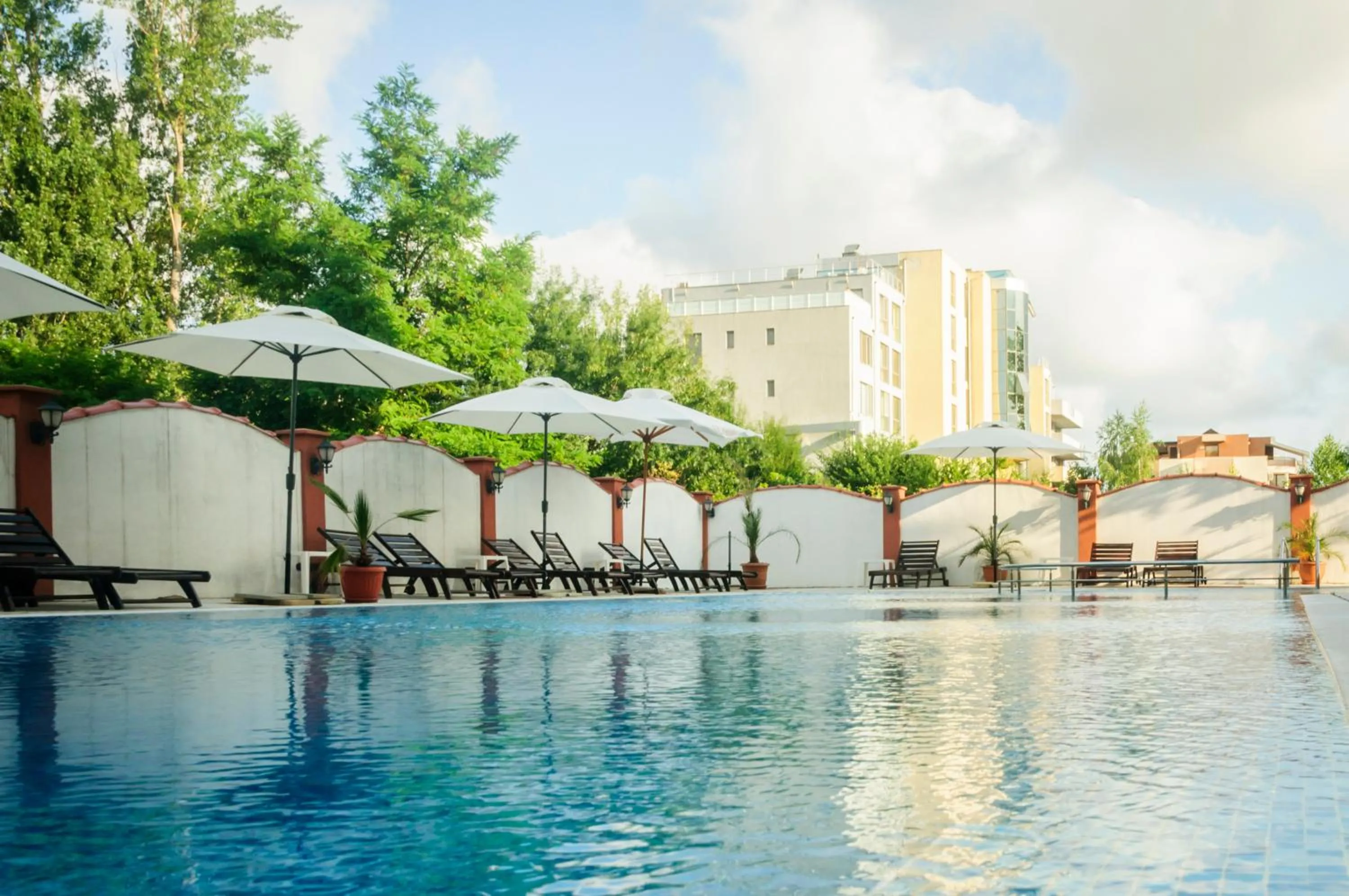 Day in Cantilena Complex