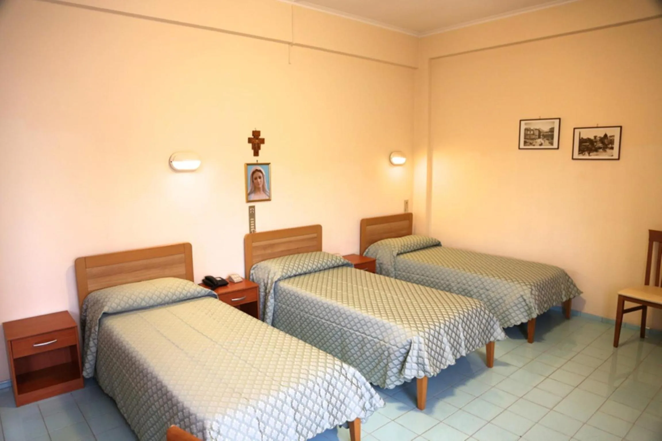 Bedroom, Bed in Casa Piccole Ancelle di Cristo Re