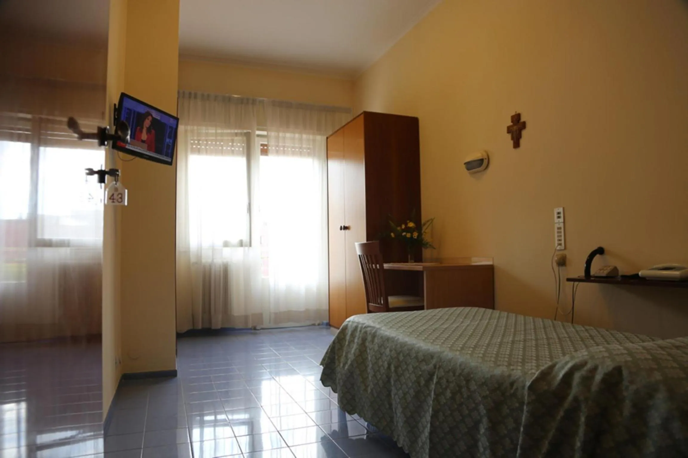 Bedroom, Bed in Casa Piccole Ancelle di Cristo Re