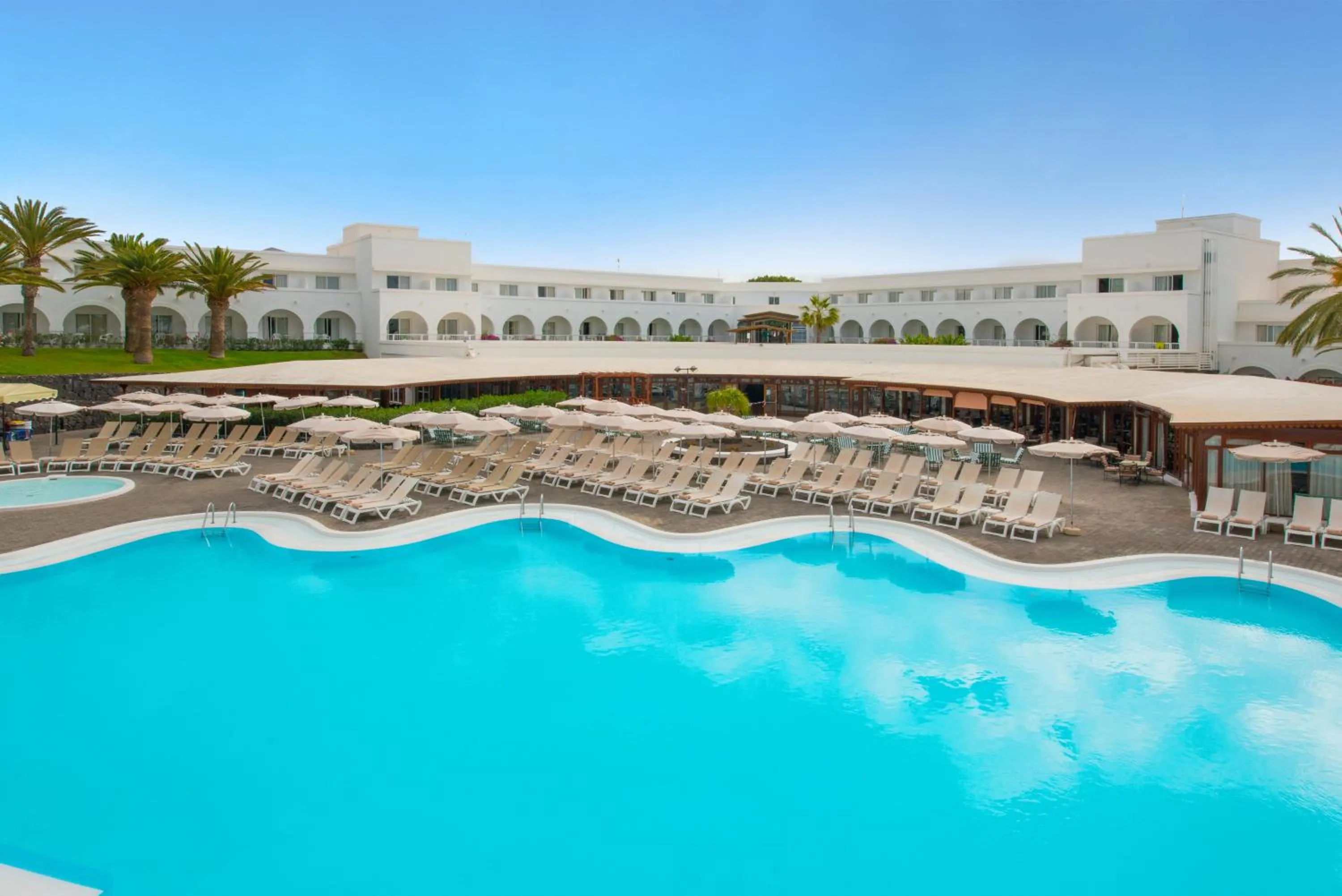 Swimming pool in Relaxia Olivina