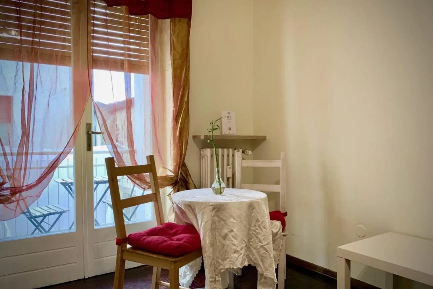 Photo of the whole room in Ariel B&B