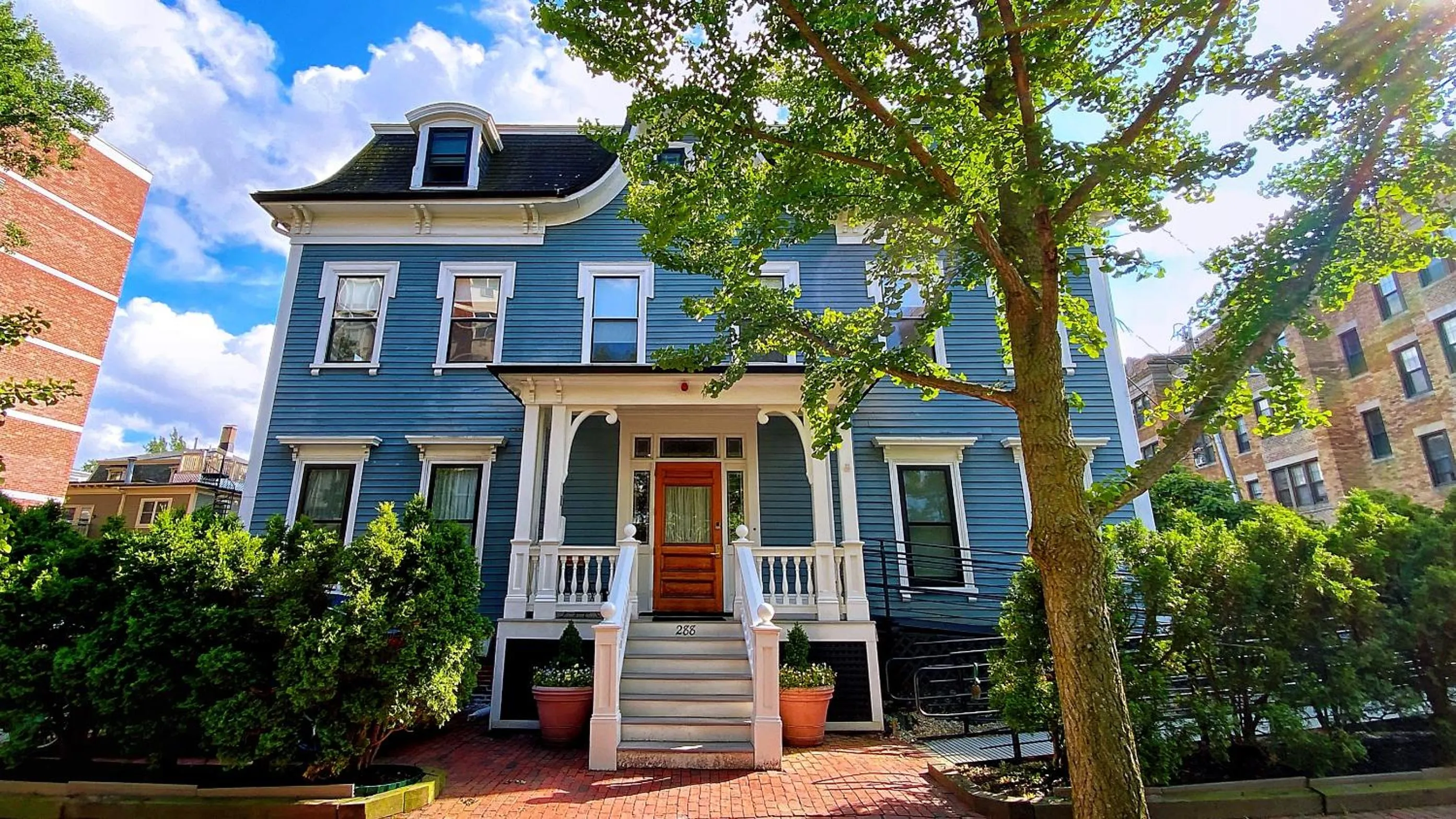 Property building in Ginkgo House on Harvard