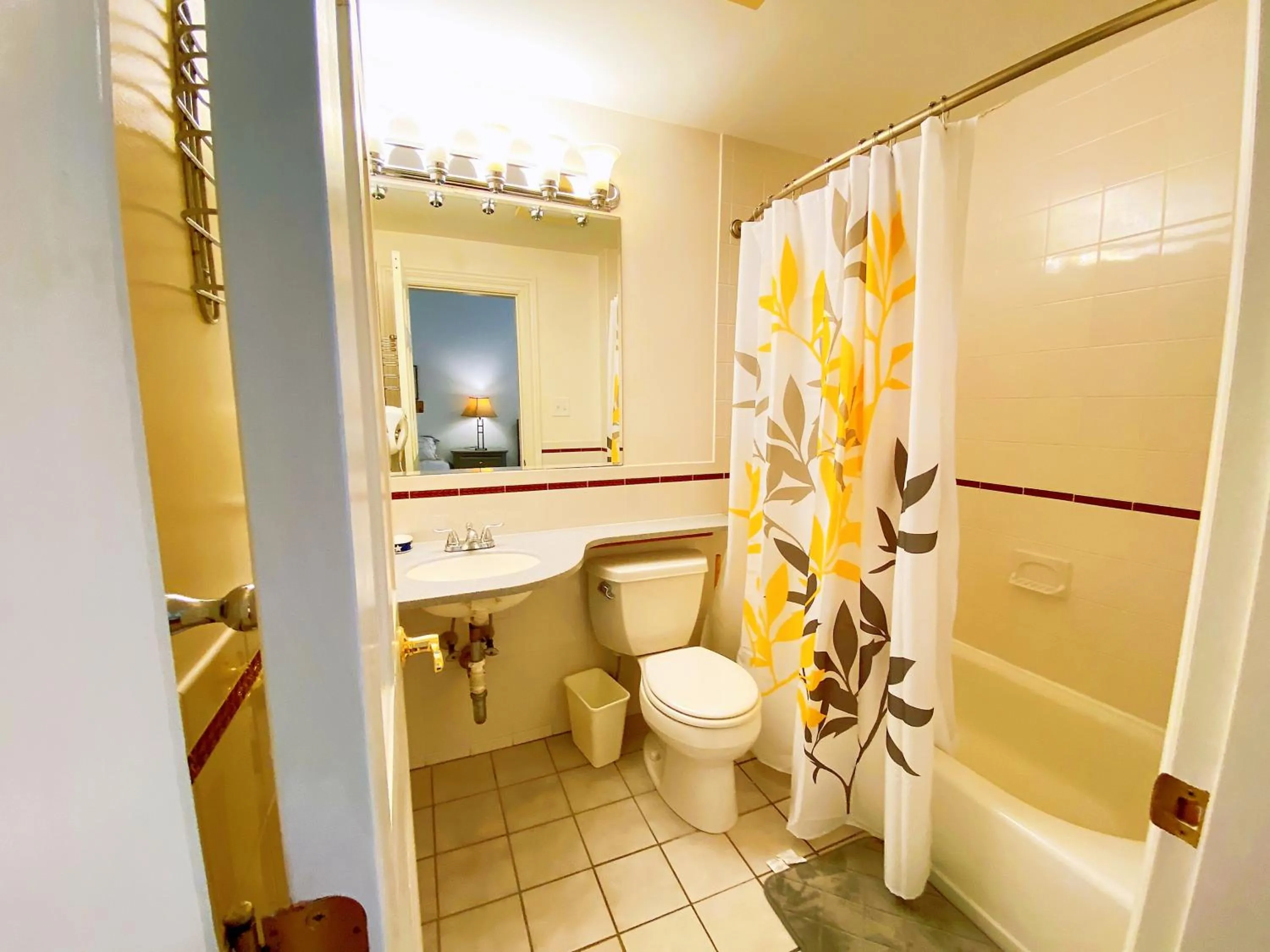 Shower in Ginkgo House on Harvard