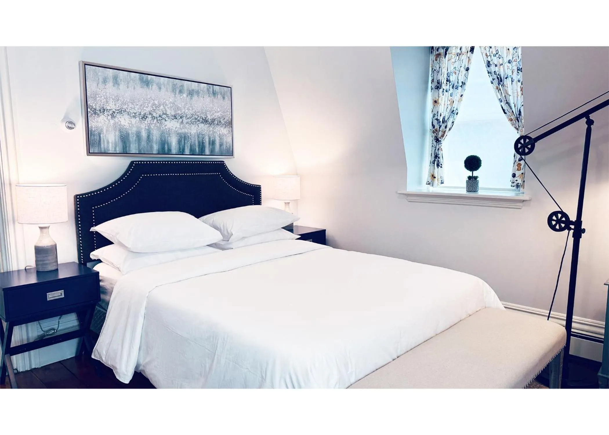 Bed in Ginkgo House on Harvard