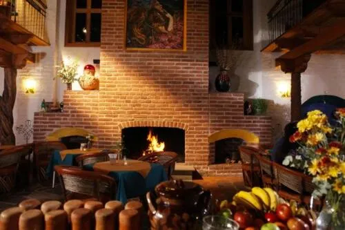Restaurant/places to eat in Hotel La Casona