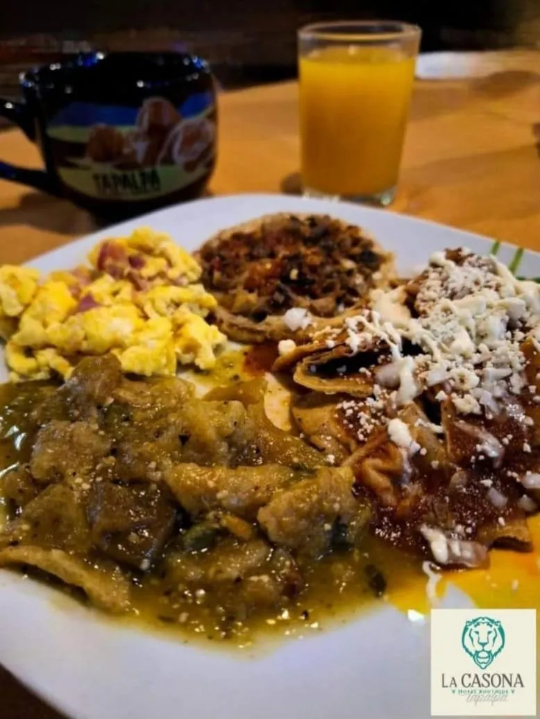 Restaurant/places to eat in Hotel La Casona