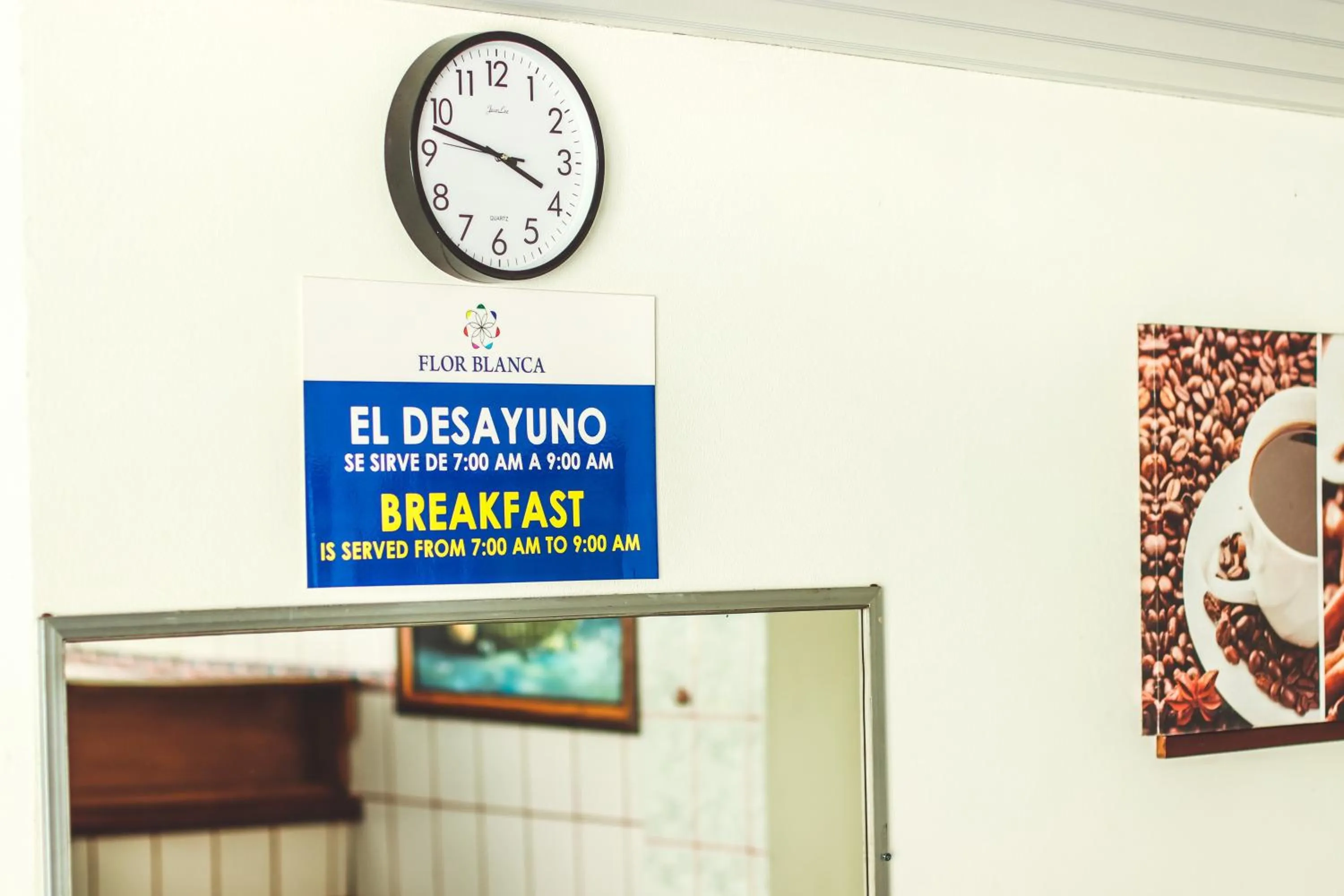 Logo/Certificate/Sign in Hotel Flor Blanca