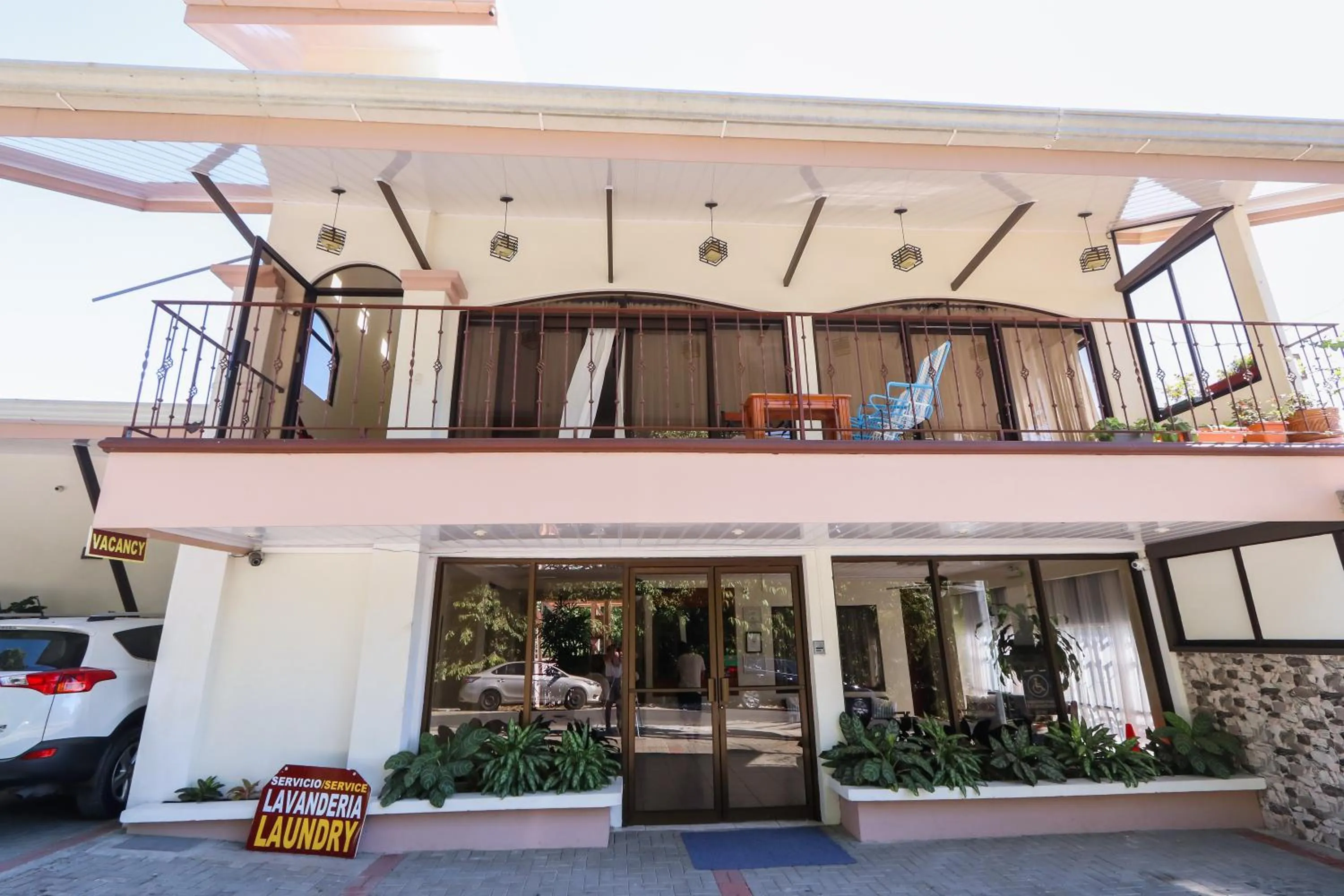 Property building in Hotel Flor Blanca