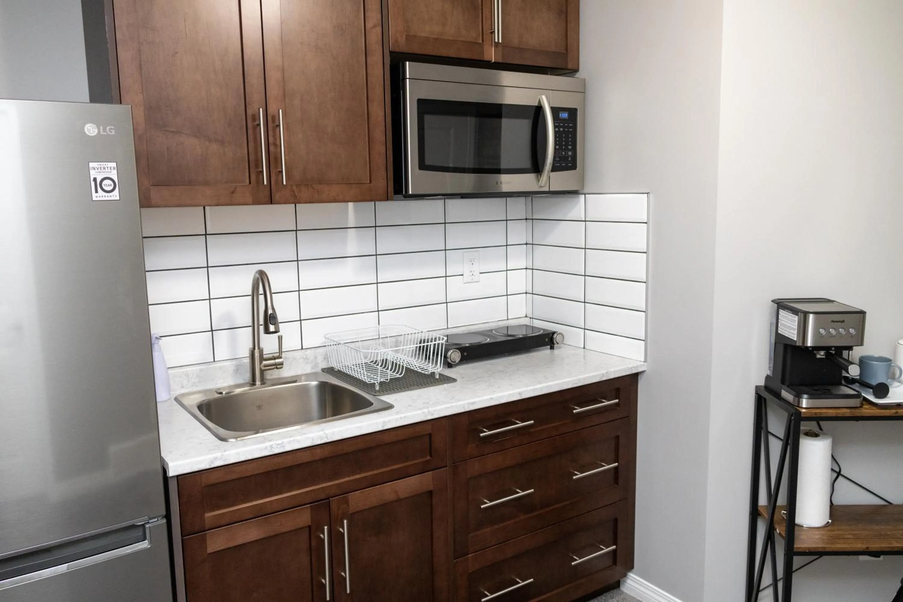 Kitchen or kitchenette in The Jade Place