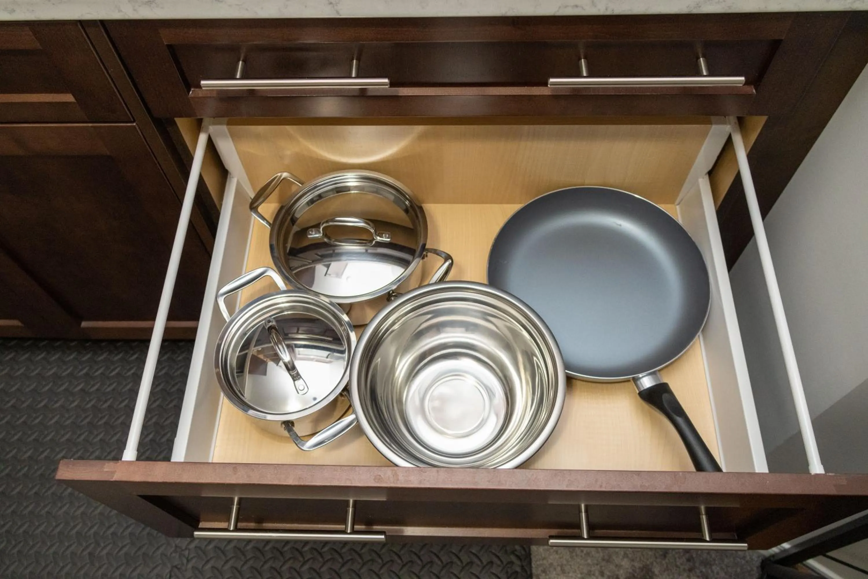 Kitchen or kitchenette in The Jade Place