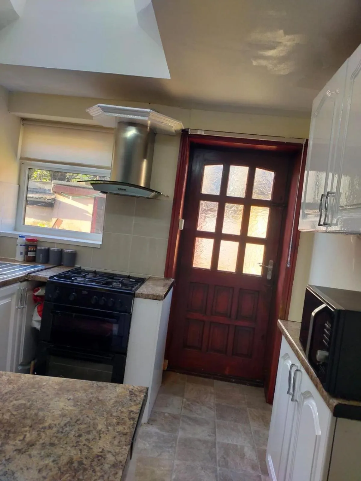 Bedroom in Paradise Apartment- Female Only