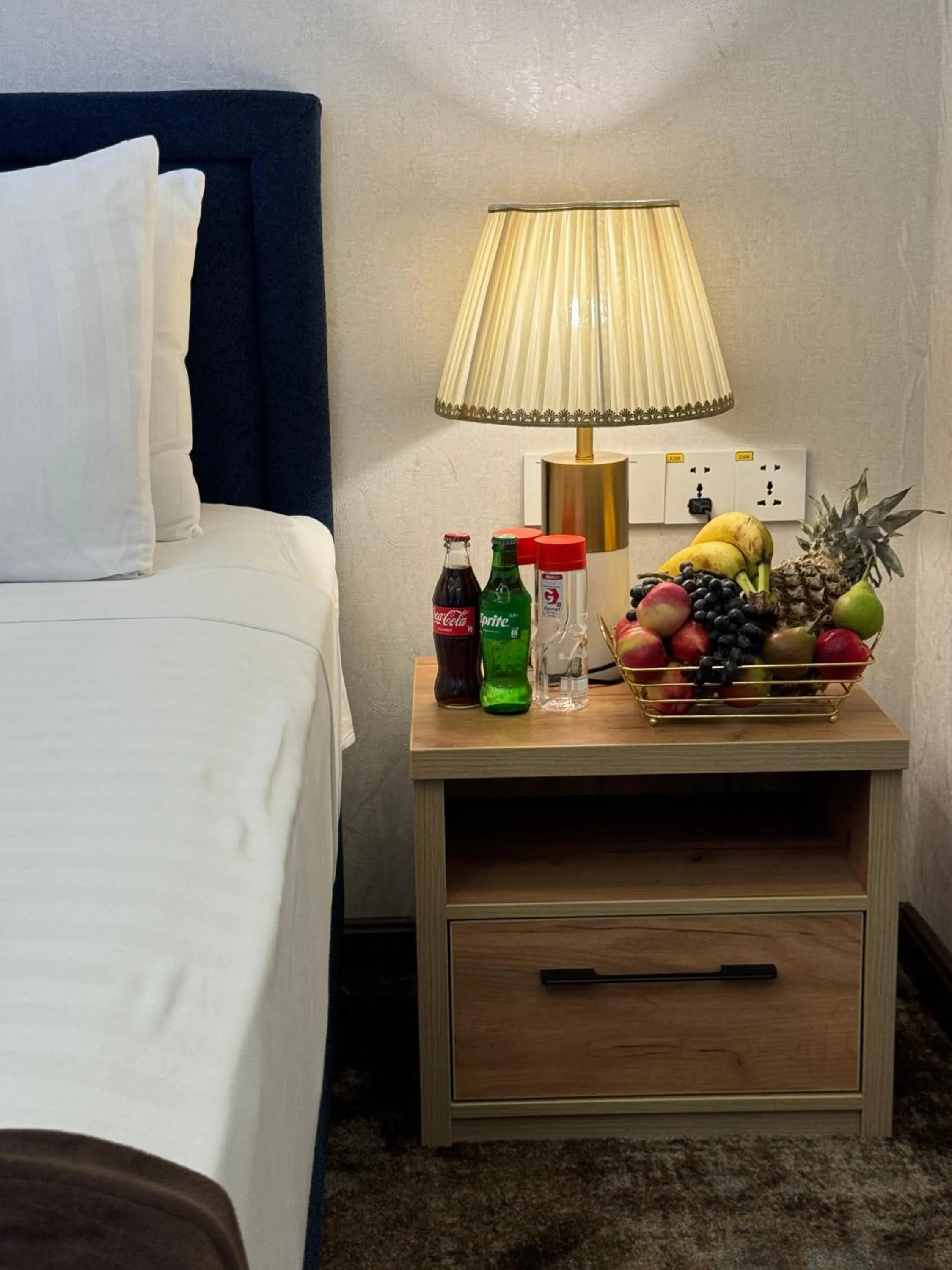 Bed in Garnet Mir Hotel