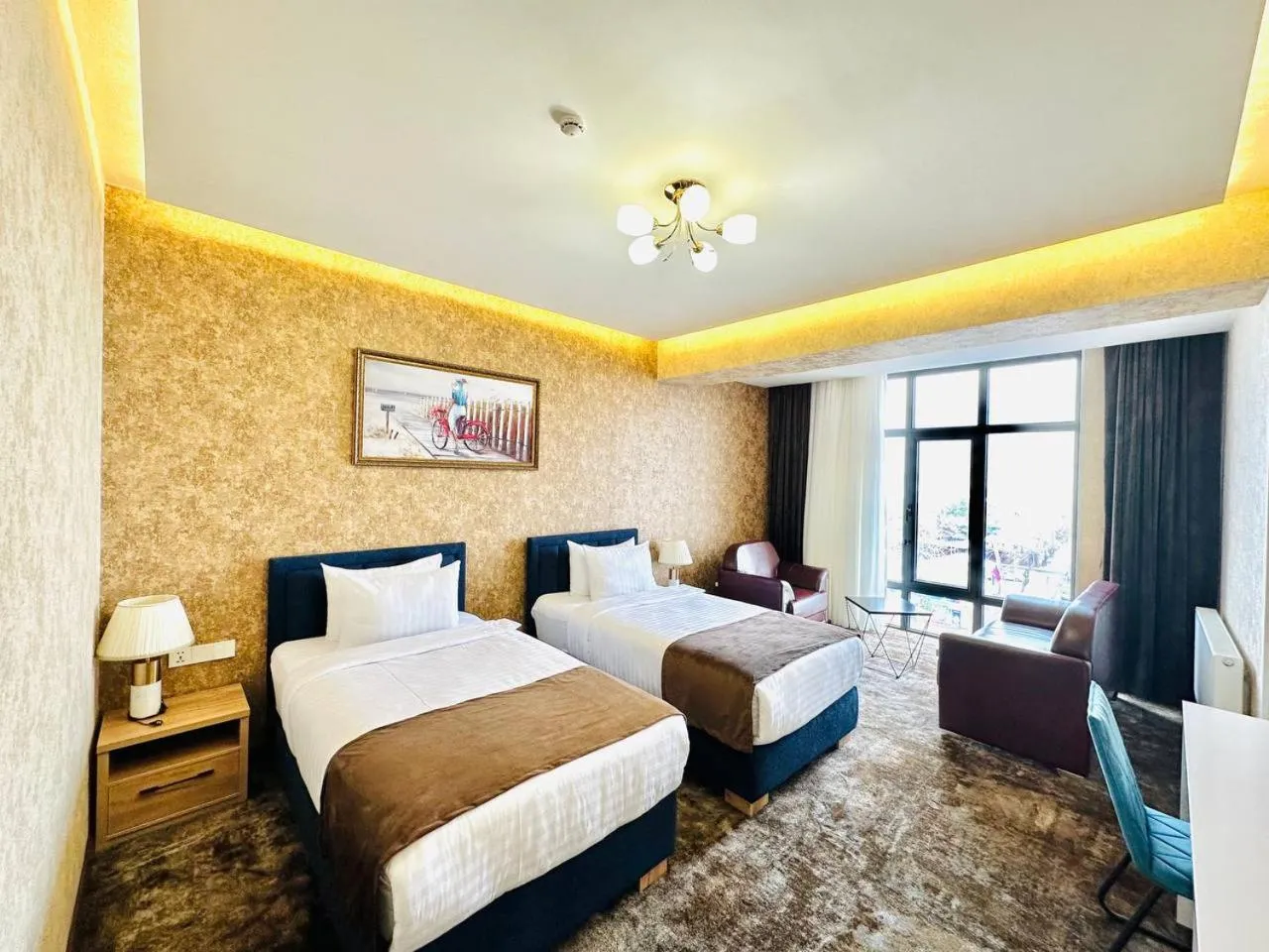 Bed in Garnet Mir Hotel