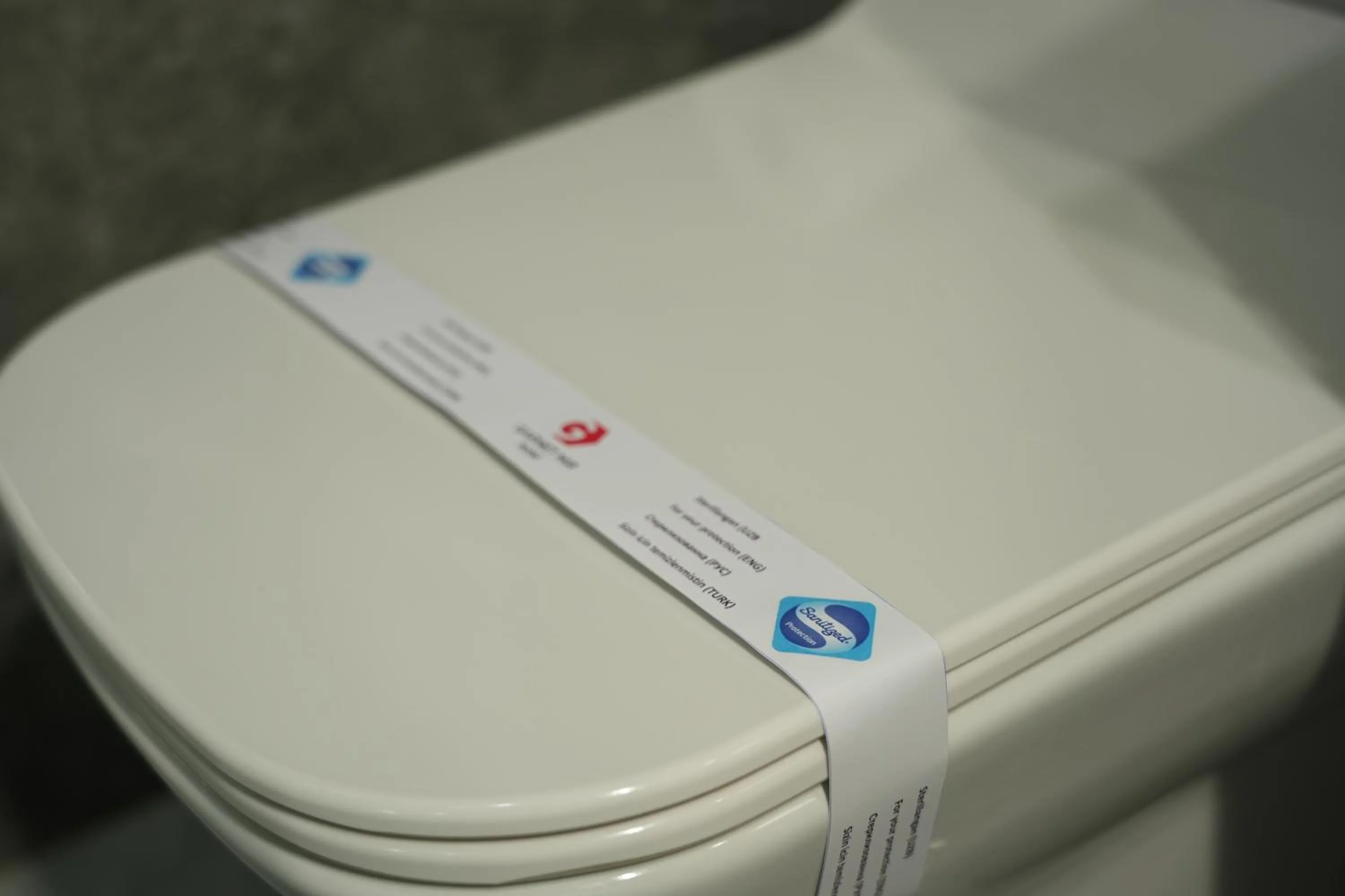 Toilet in Garnet Mir Hotel