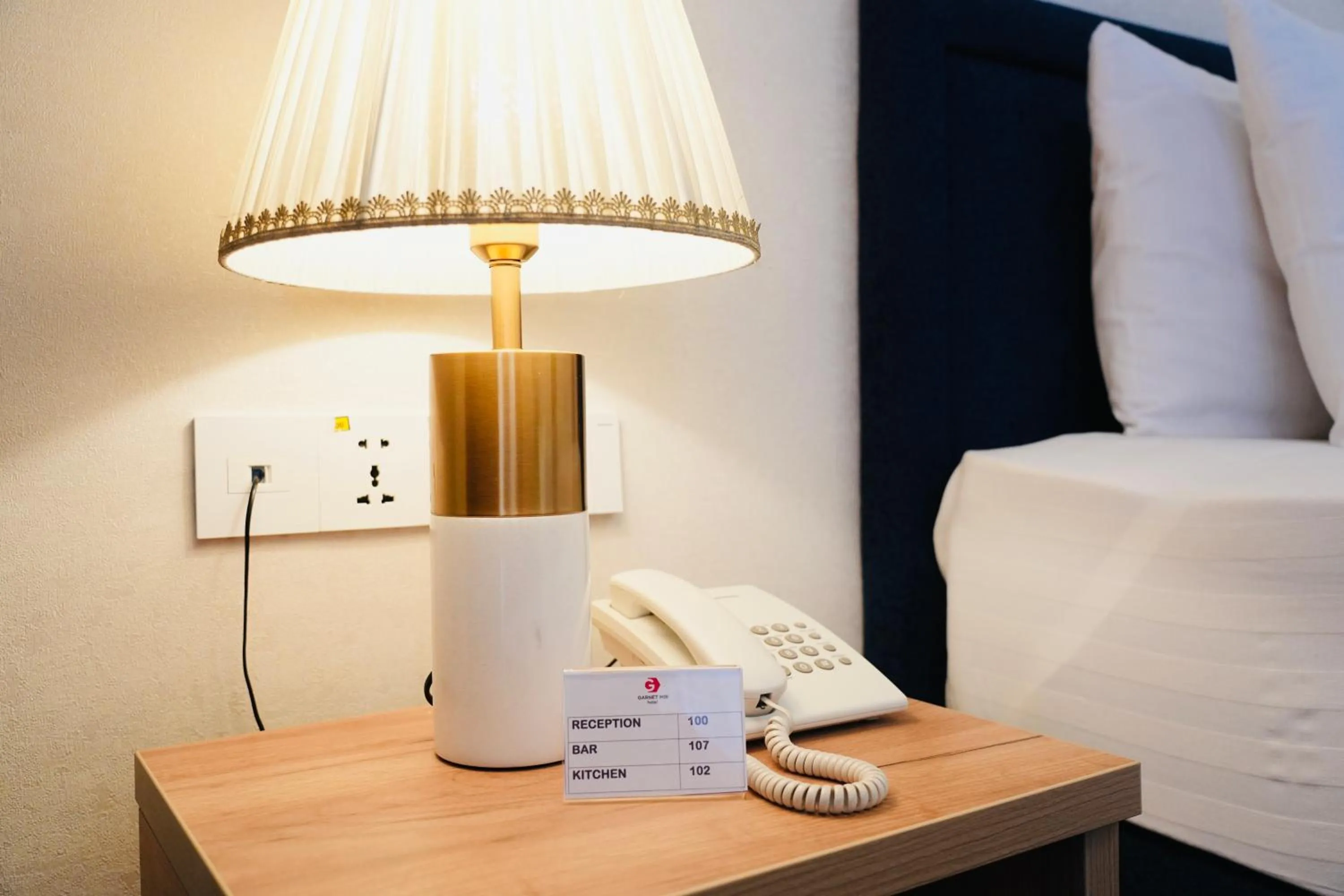 Bed in Garnet Mir Hotel