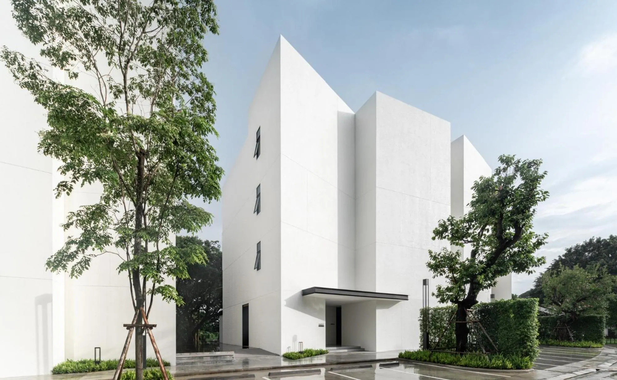 Property building in Riva Vista Riverfront Resort Chiang Rai