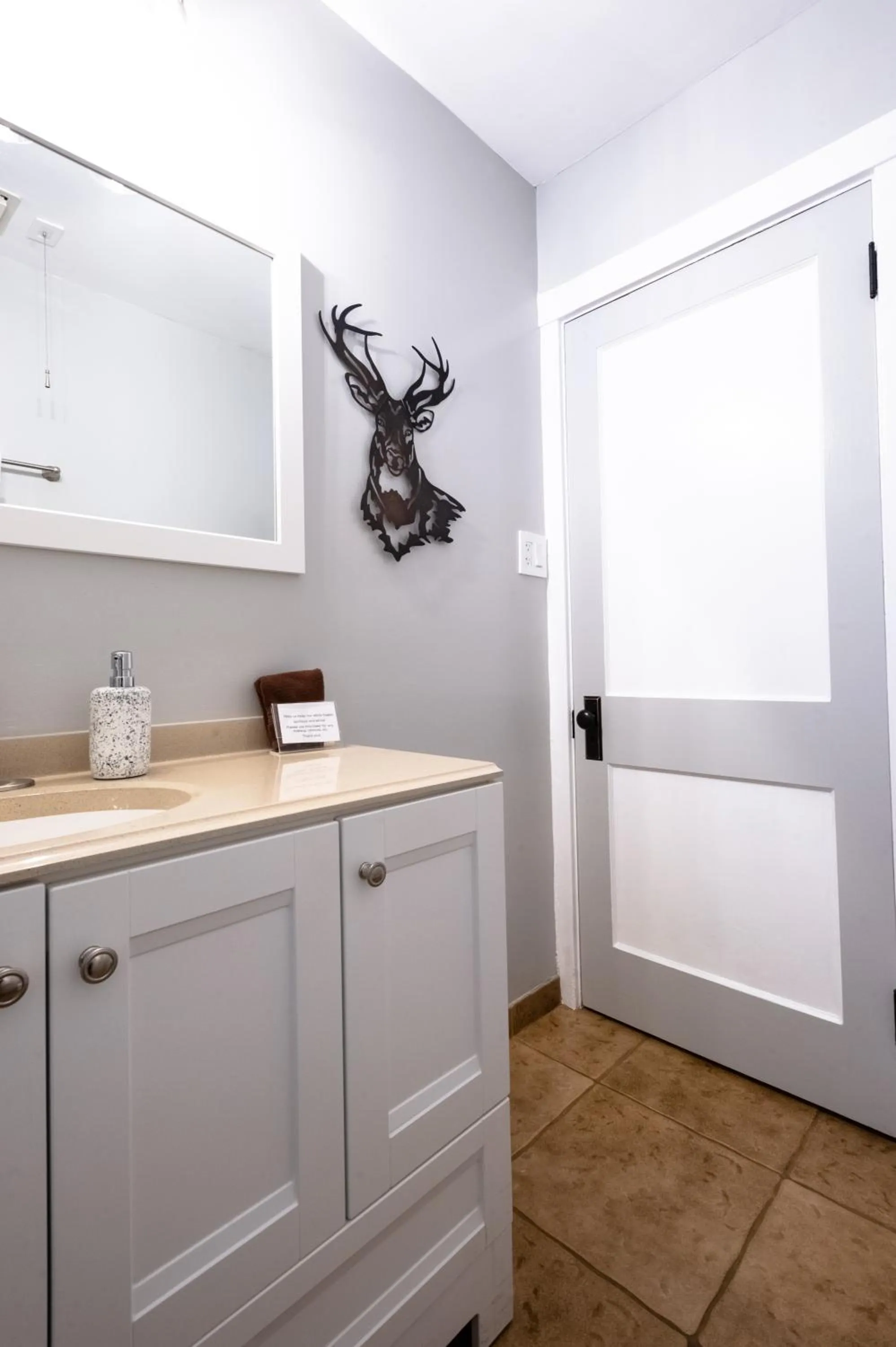 Bathroom in Alpen Way Chalet Mountain Lodge