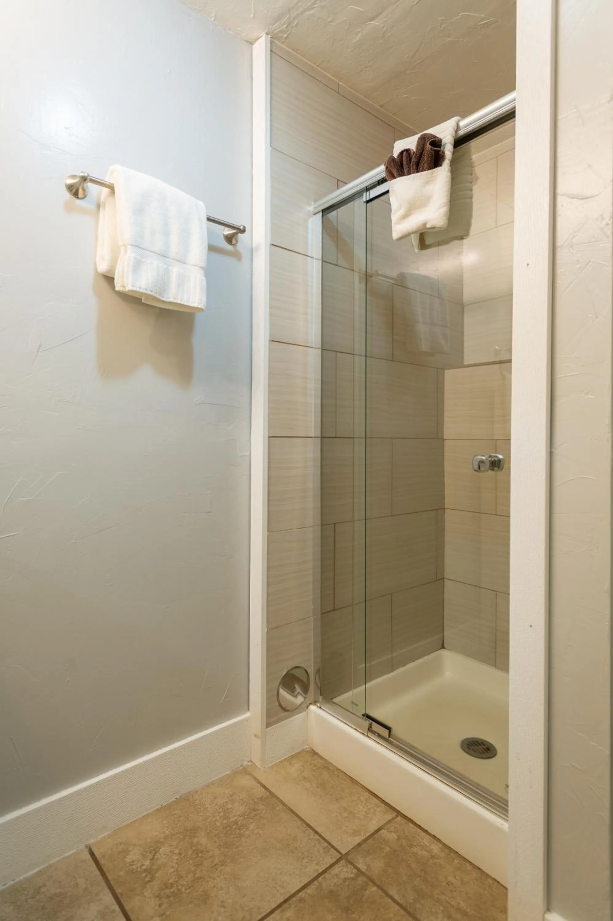 Bathroom in Alpen Way Chalet Mountain Lodge
