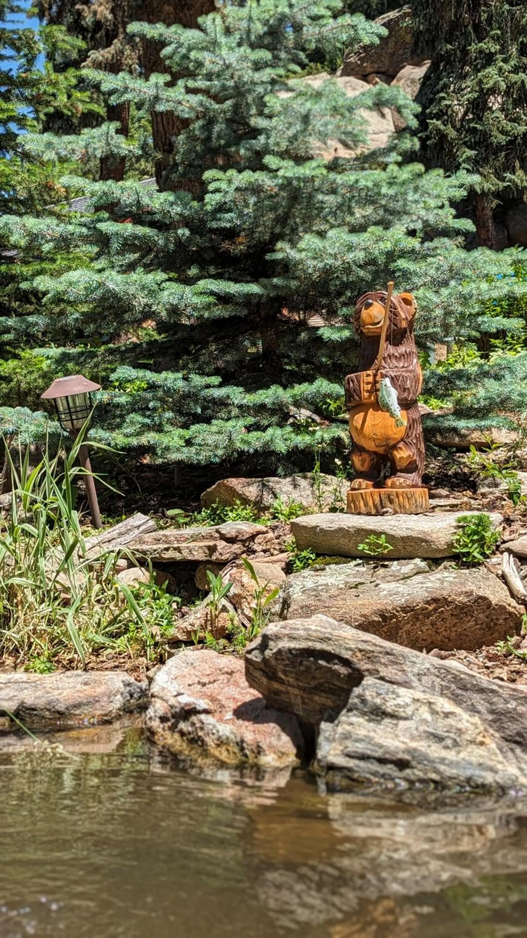 Garden in Alpen Way Chalet Mountain Lodge