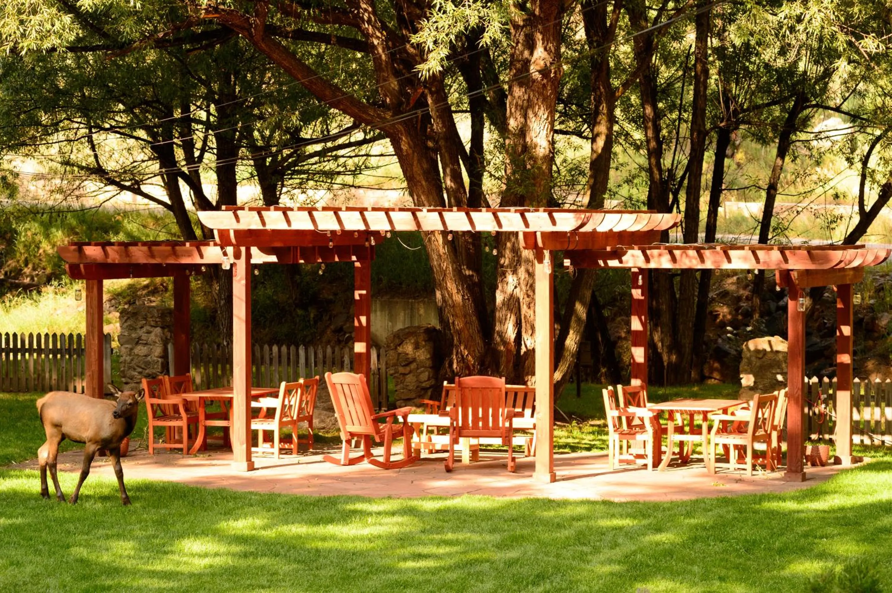 Patio in Alpen Way Chalet Mountain Lodge