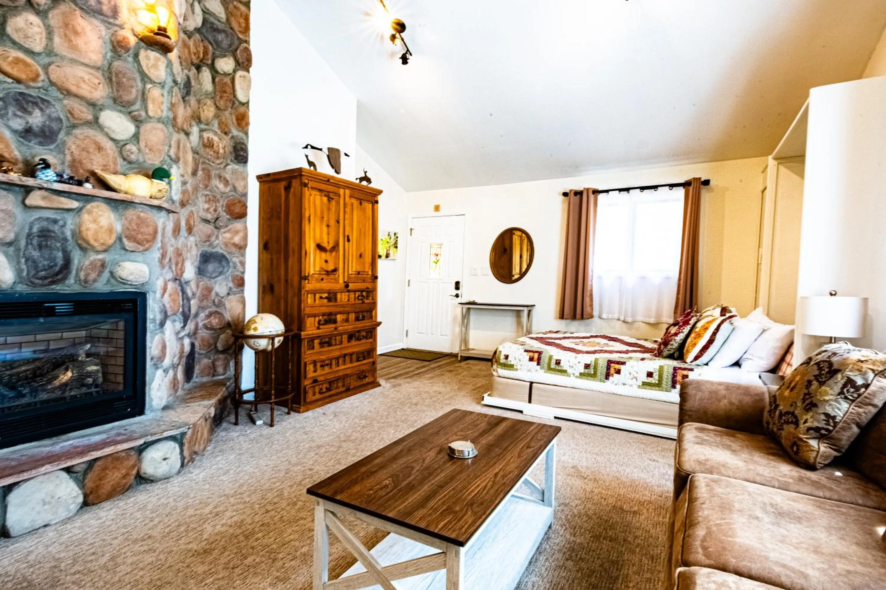 Facade/entrance in Alpen Way Chalet Mountain Lodge