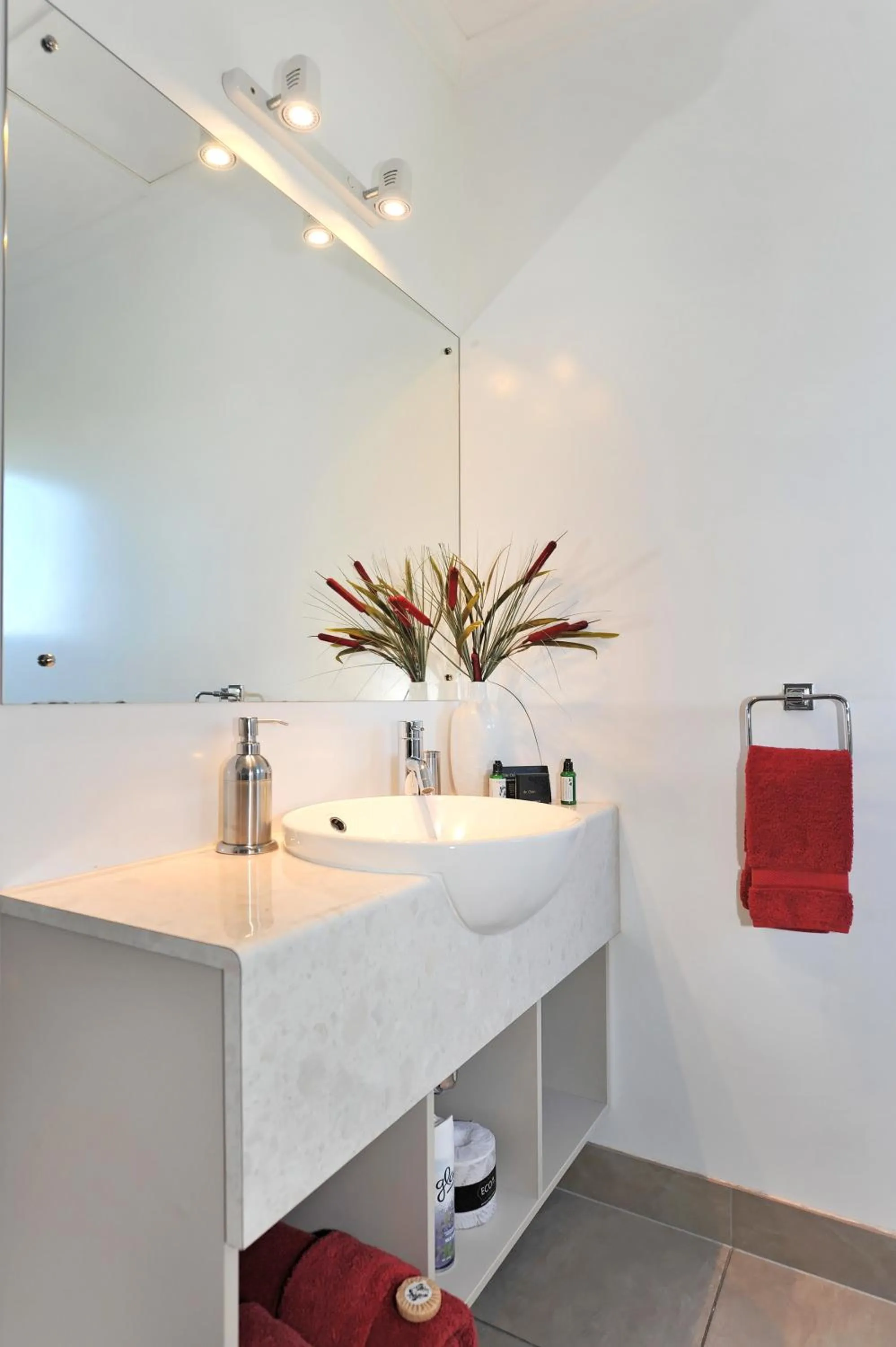 Bathroom in Mohua Motels