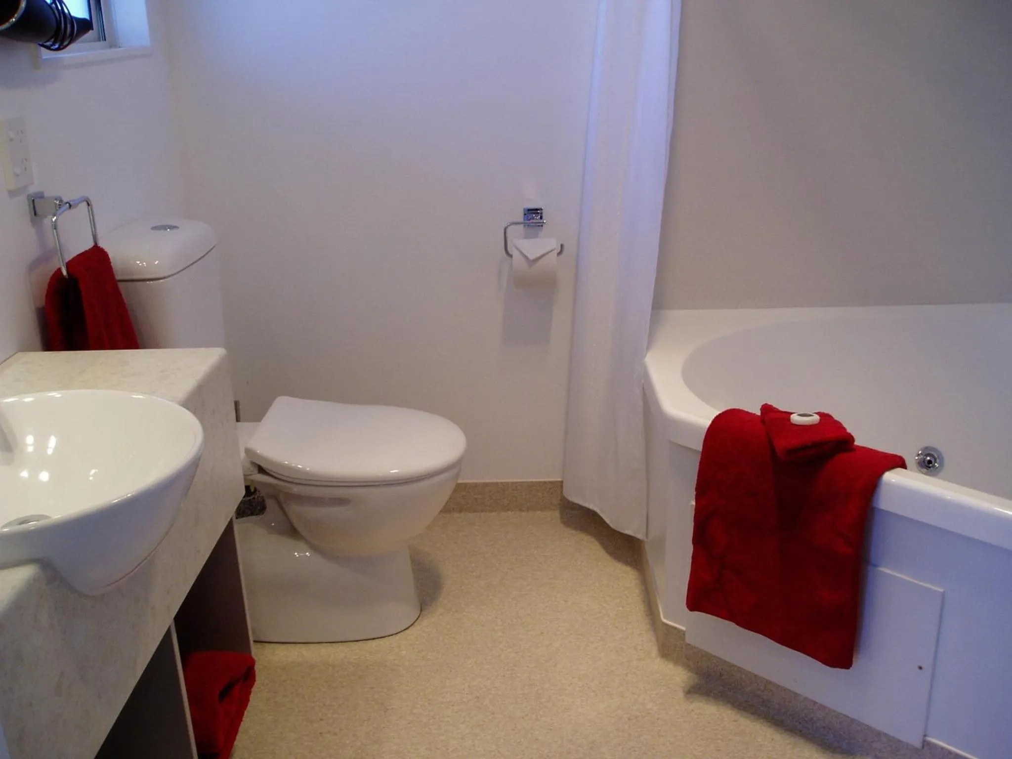 Bathroom in Mohua Motels