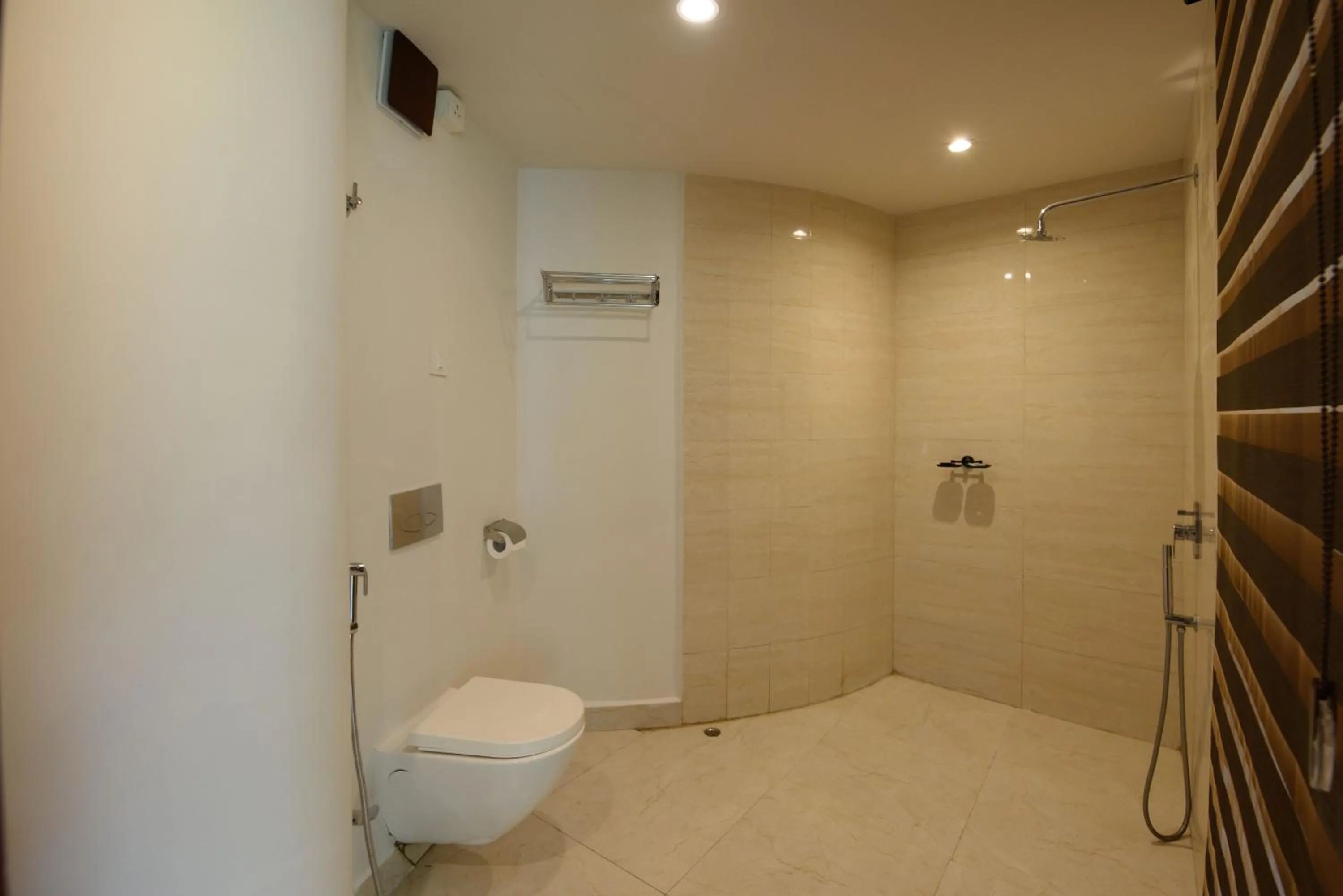 Bathroom in Emerald Hotel