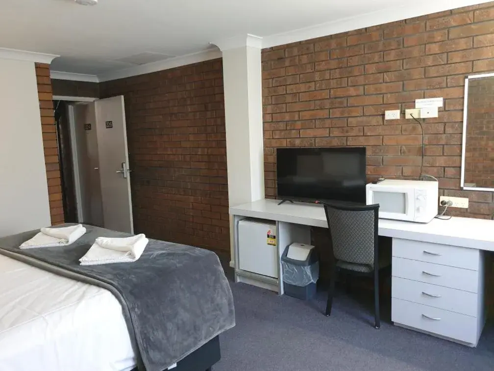 King Room in Shakespeare Motel King Room in Shakespeare Motel