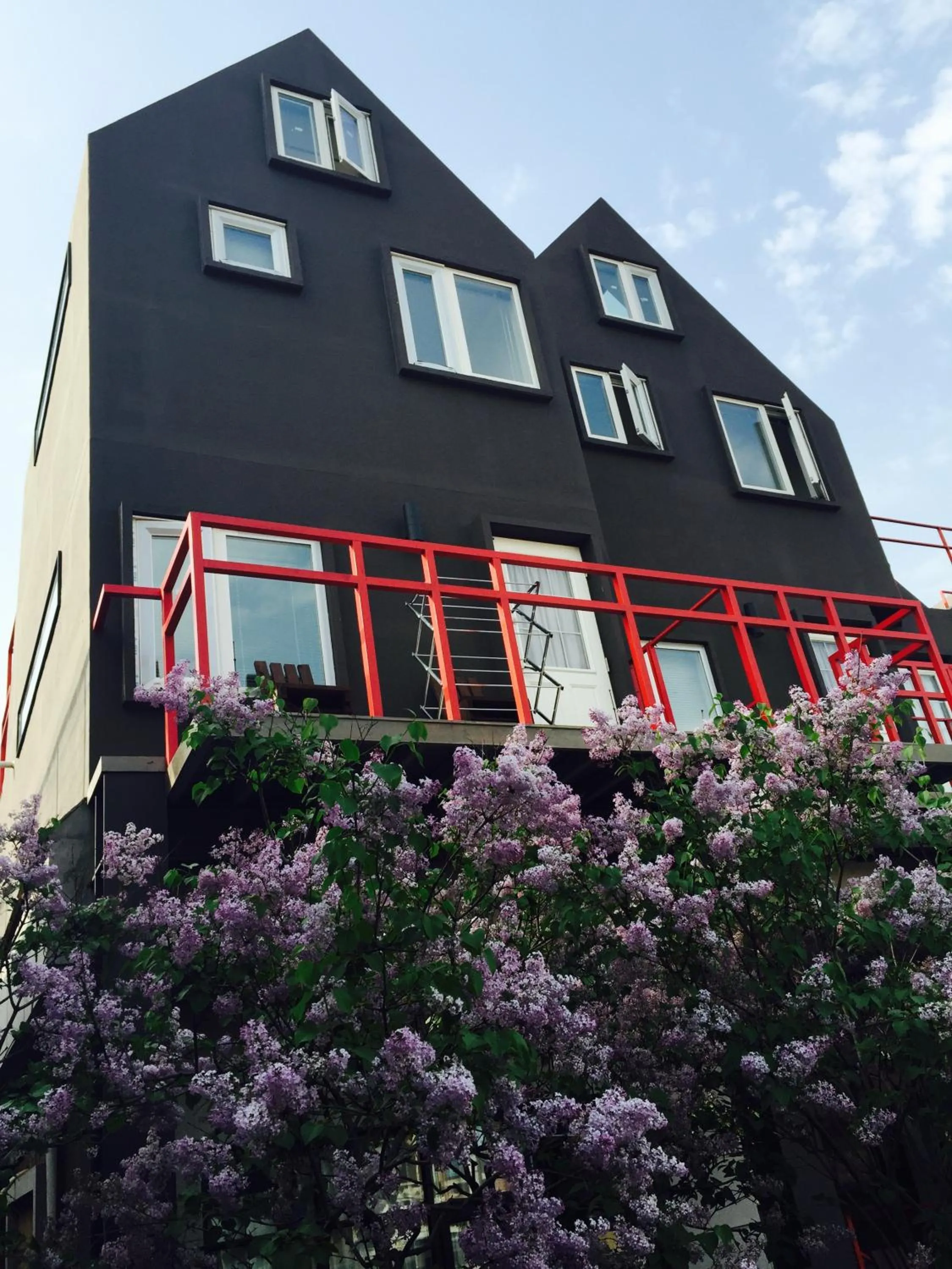 Property building in I House Chinchin