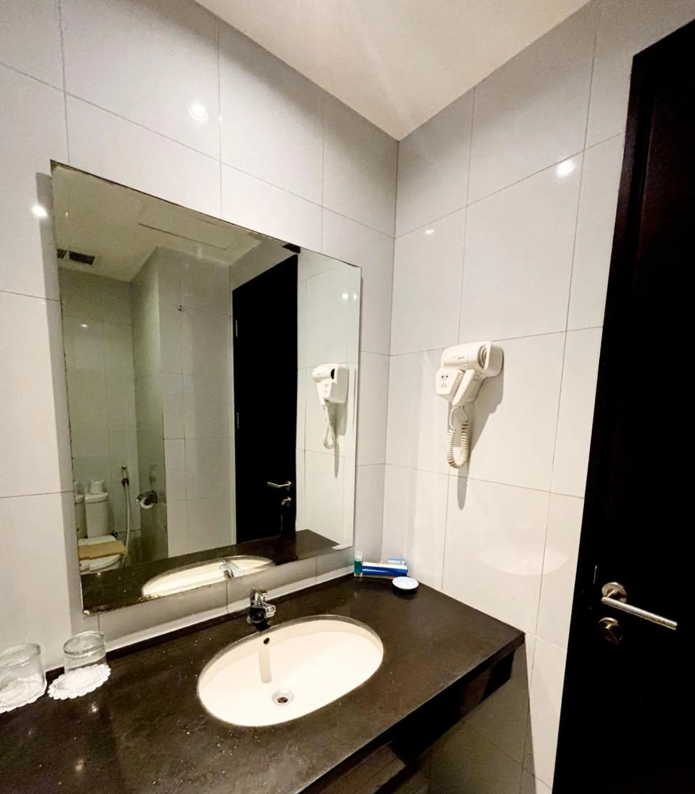 Toilet in Hotel Brothers Solo