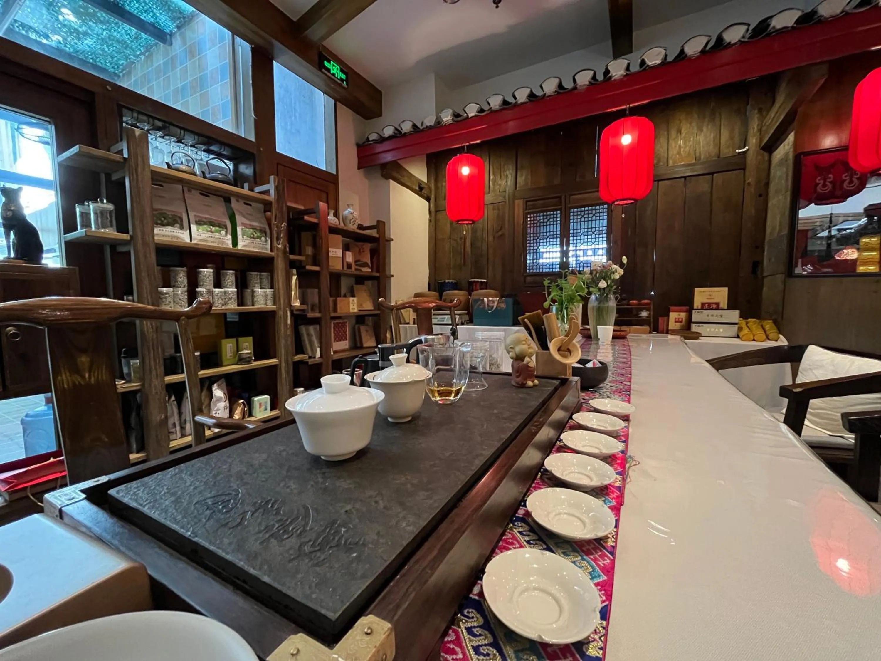 Restaurant/places to eat in SecGarden Boutique Hotel