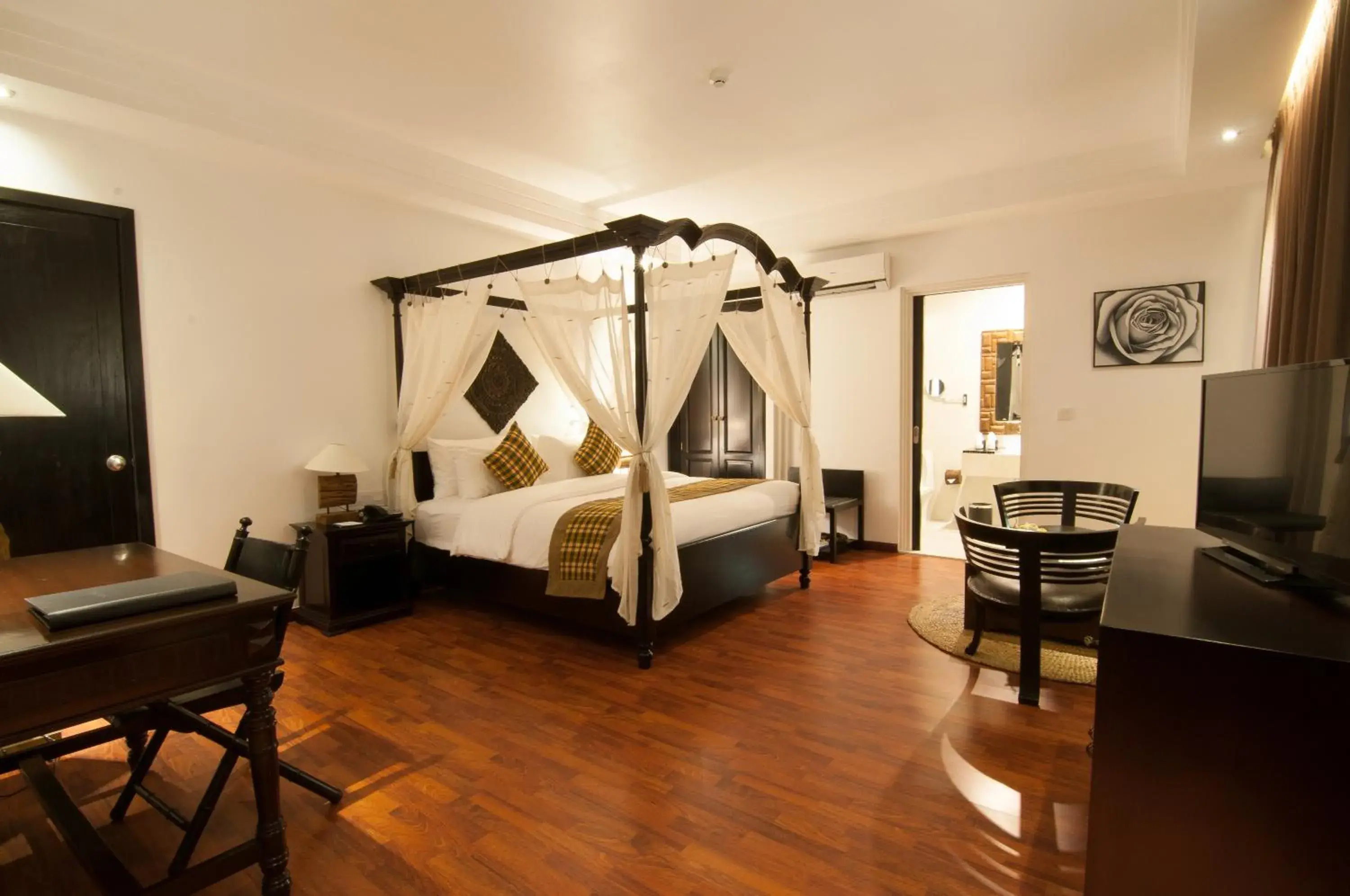 Family Suite in La Rose Suites Family Suite in La Rose Suites