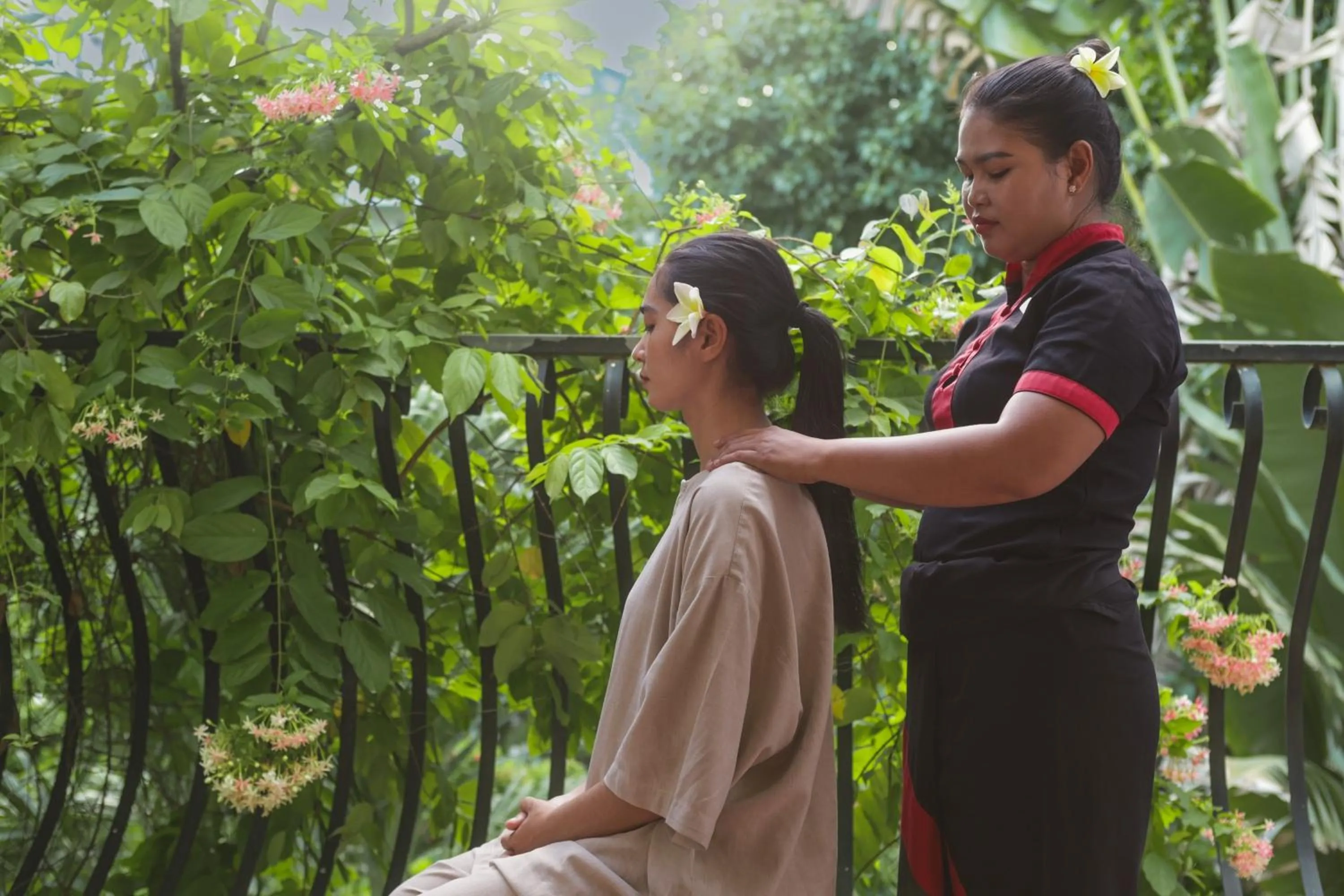 Massage in La Rose Suites