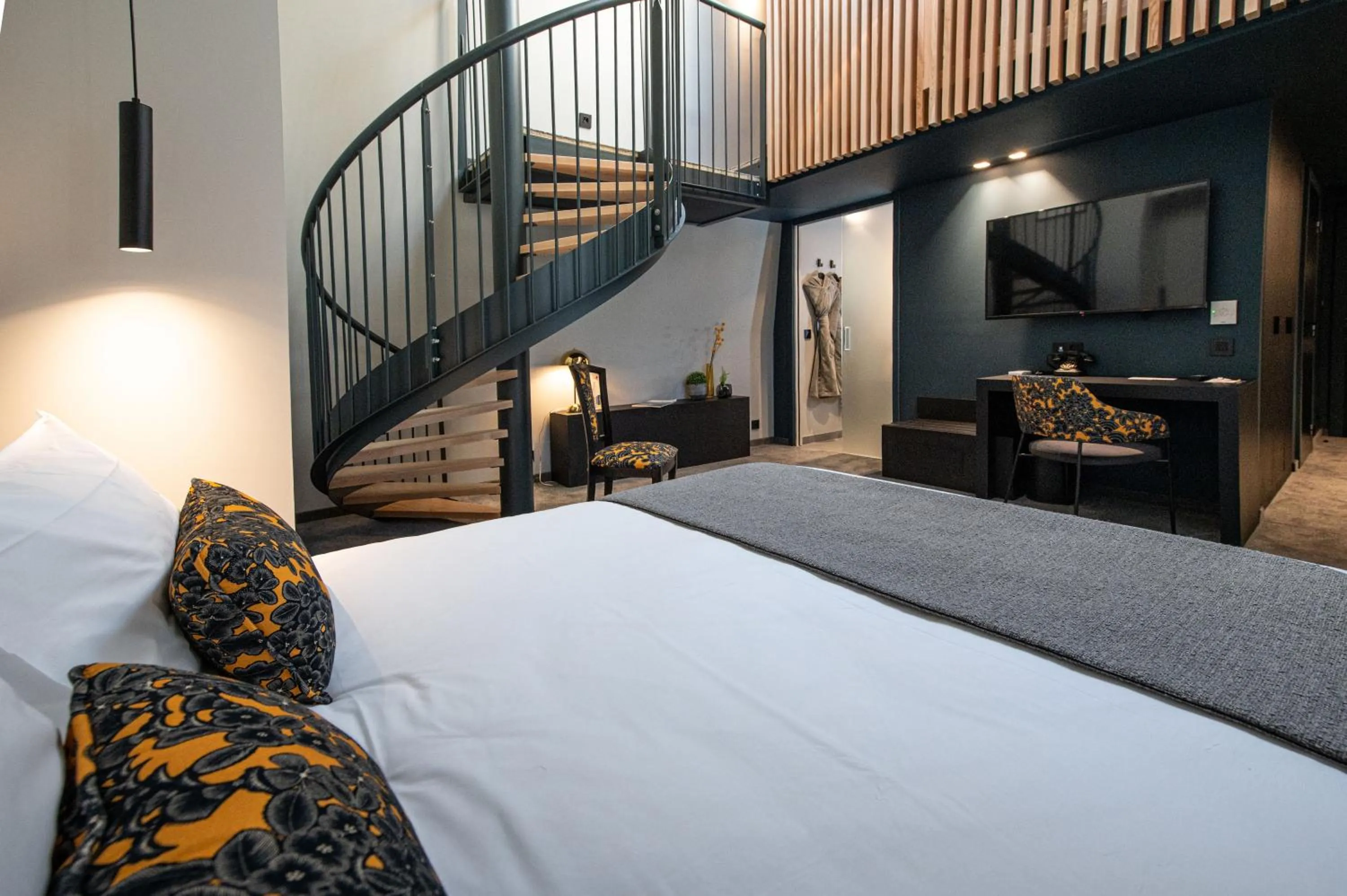 Photo of the whole room, Bed in Best Western Premier Le Chapitre Hotel and Spa