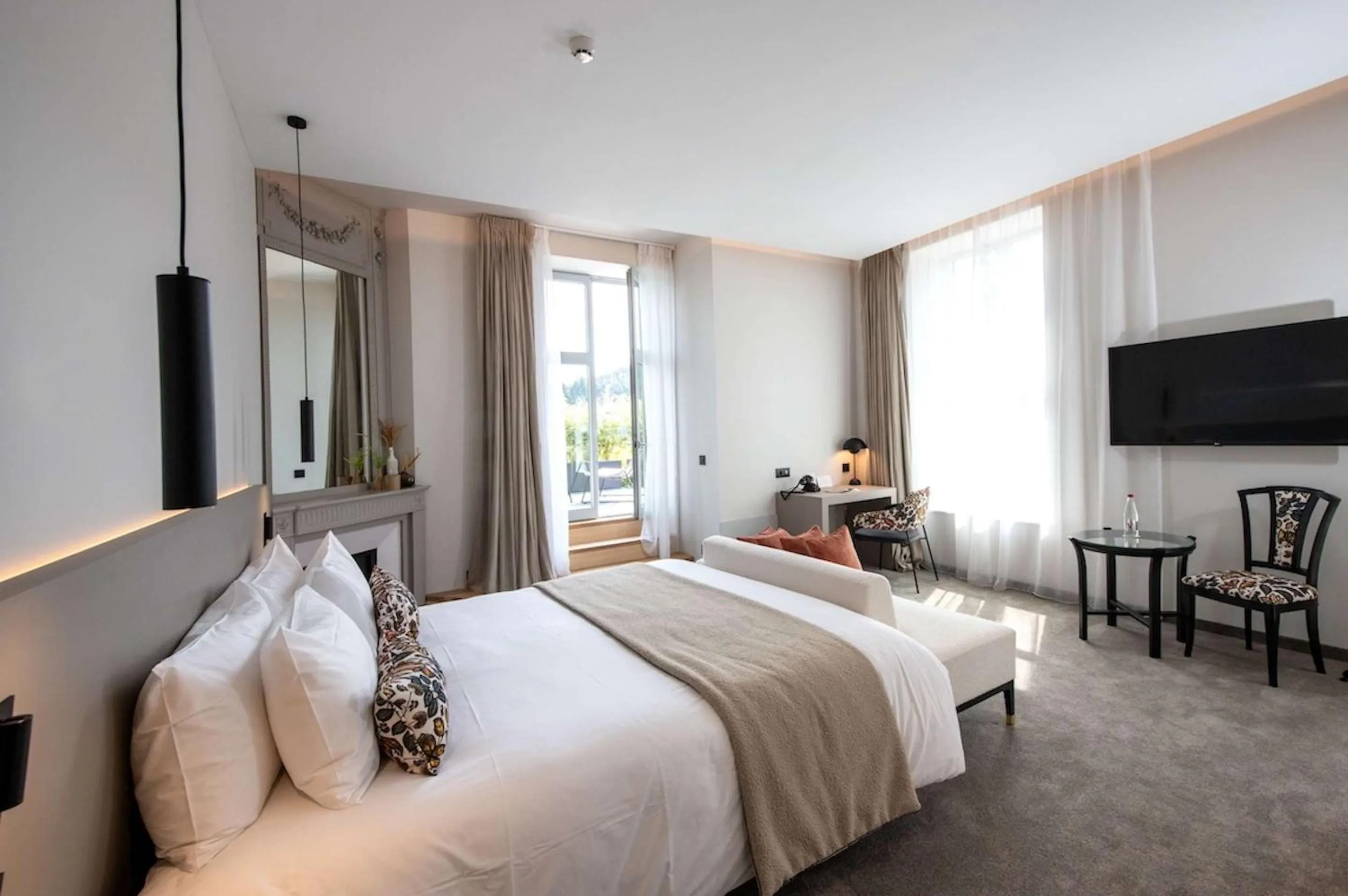 Photo of the whole room, Bed in Best Western Premier Le Chapitre Hotel and Spa