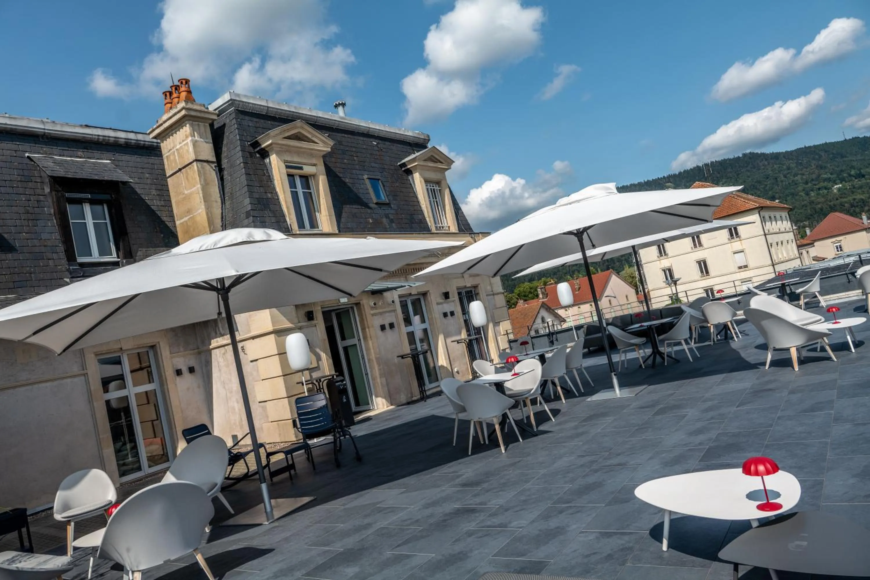 Patio in Best Western Premier Le Chapitre Hotel and Spa