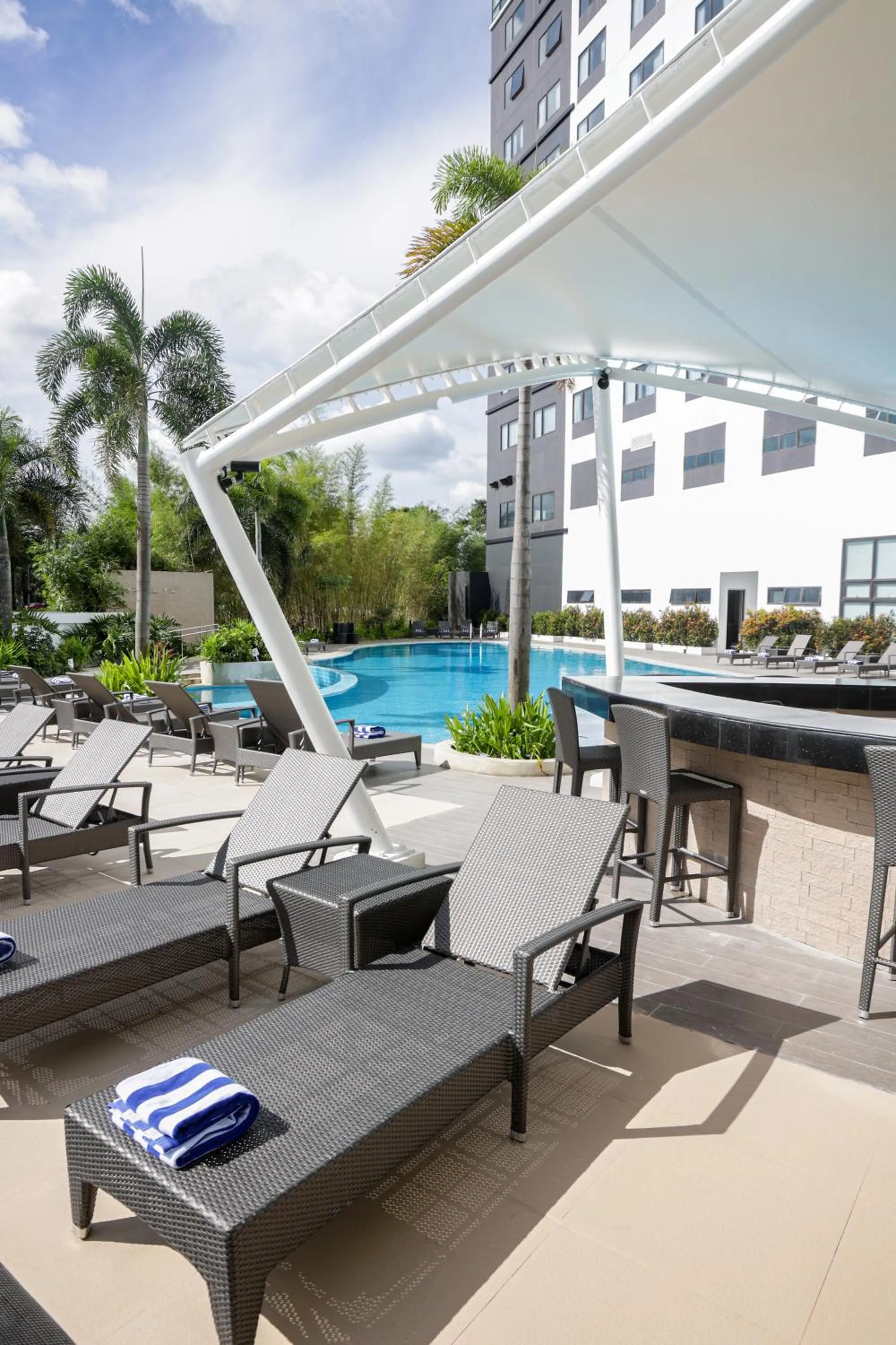 Restaurant/places to eat in Seda Nuvali Laguna