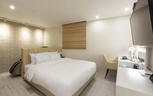 Superior Double Room in Hotel Yaja Gwangalli Superior Double Room in Hotel Yaja Gwangalli