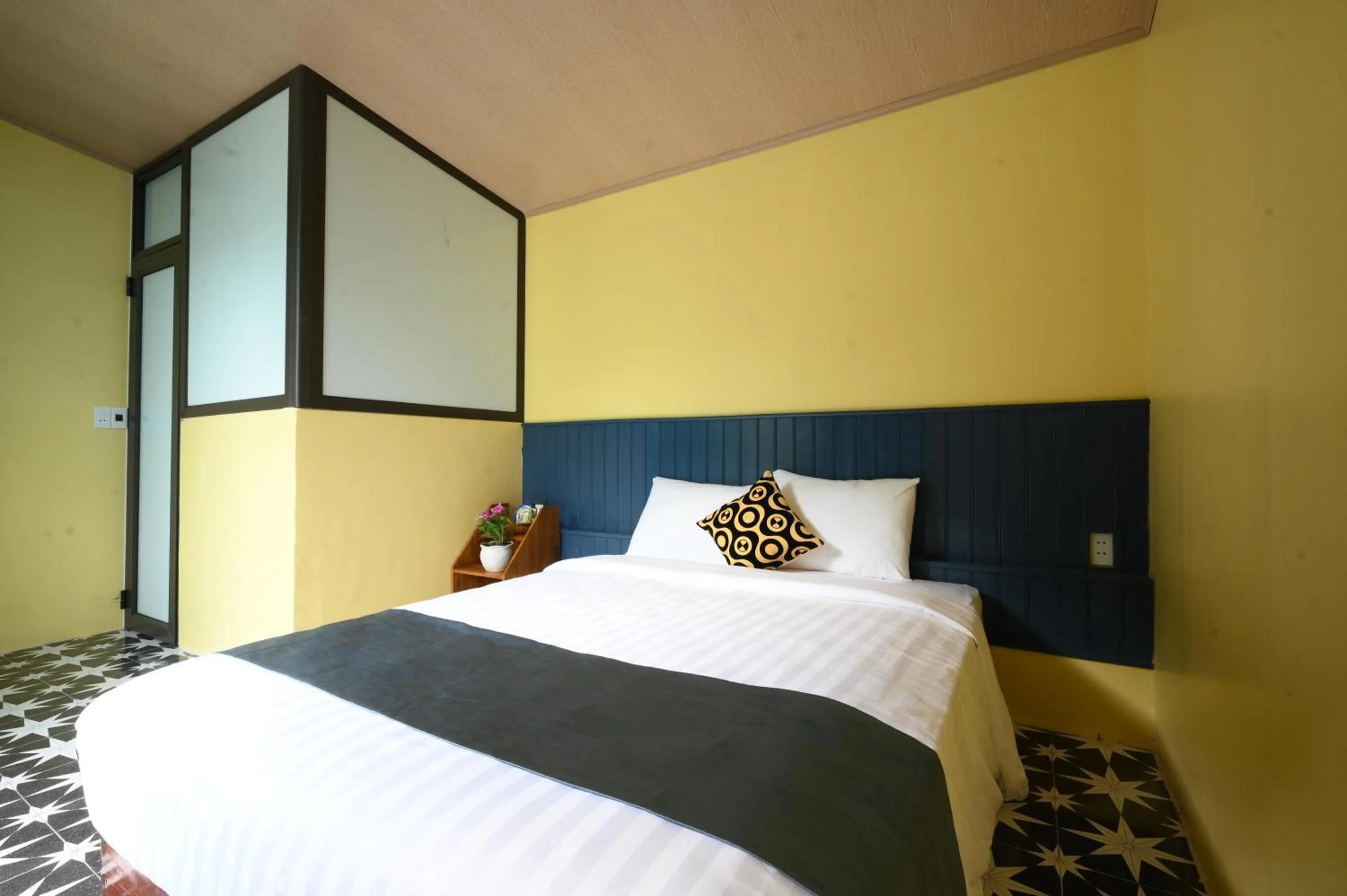 Bed in Catba Papillon Garden Bungalows & Resort