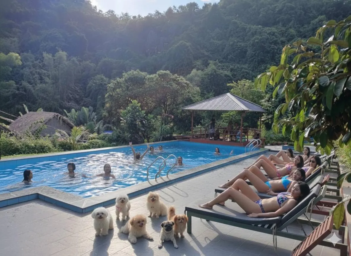 Mountain view in Catba Papillon Garden Bungalows & Resort