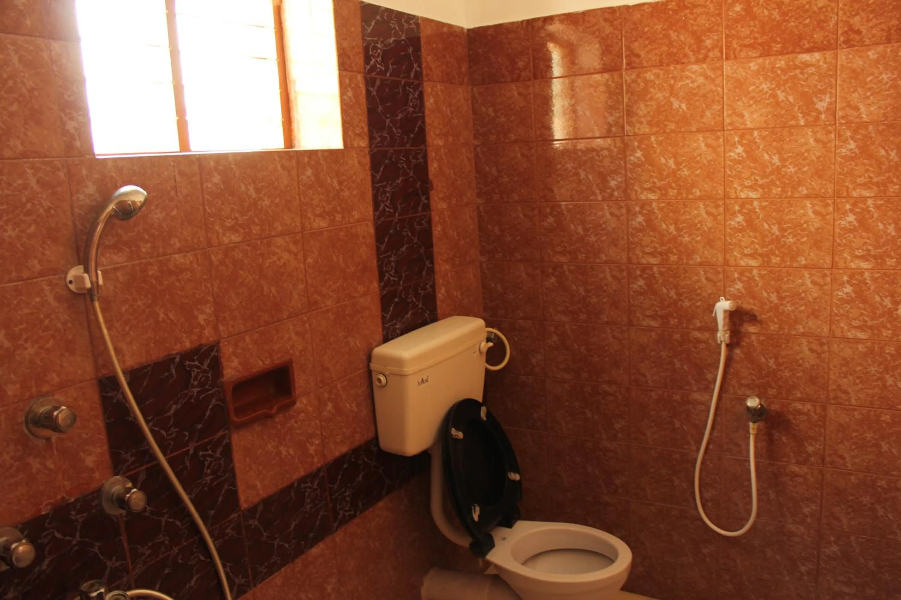 Toilet in Hotel Sea View Palace - the beach hotel