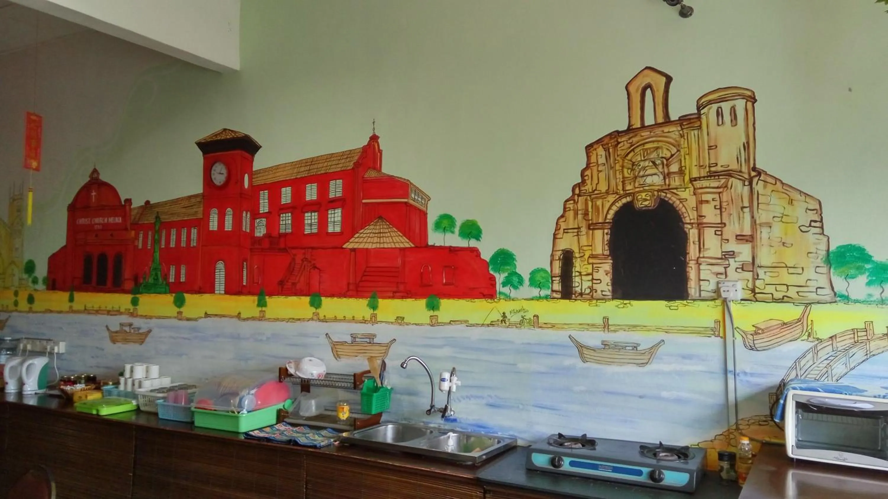 Kitchen or kitchenette in Old Town Guest House