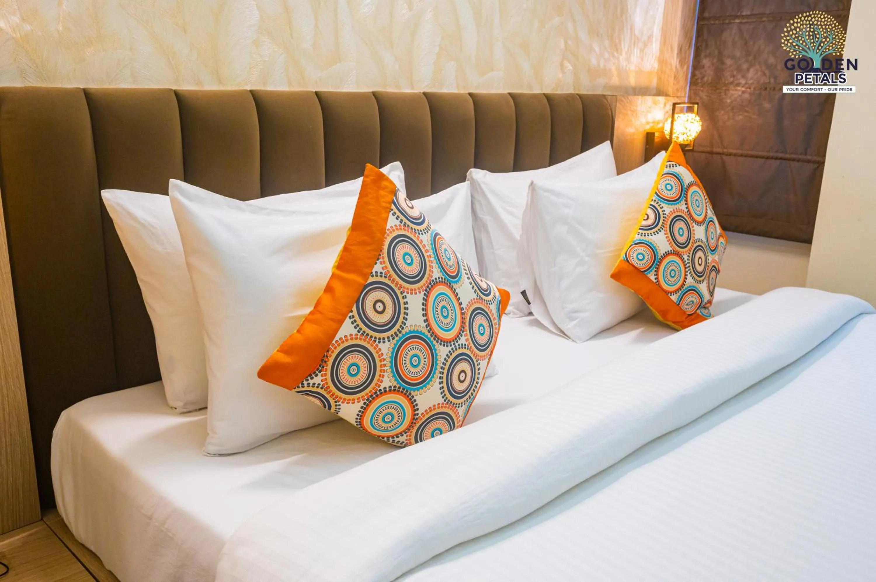 Bed in Hotel Golden Petals