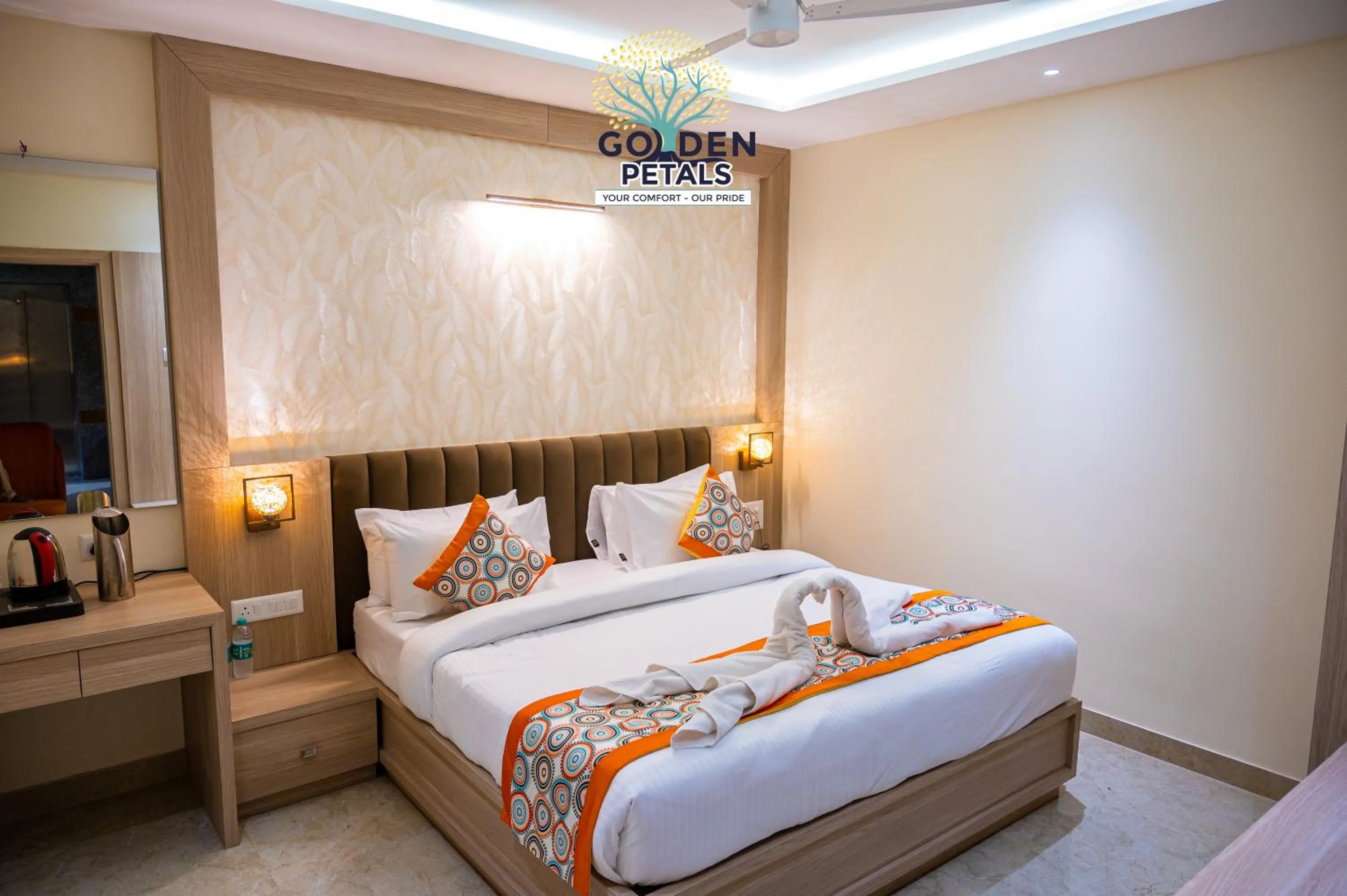 Bed in Hotel Golden Petals