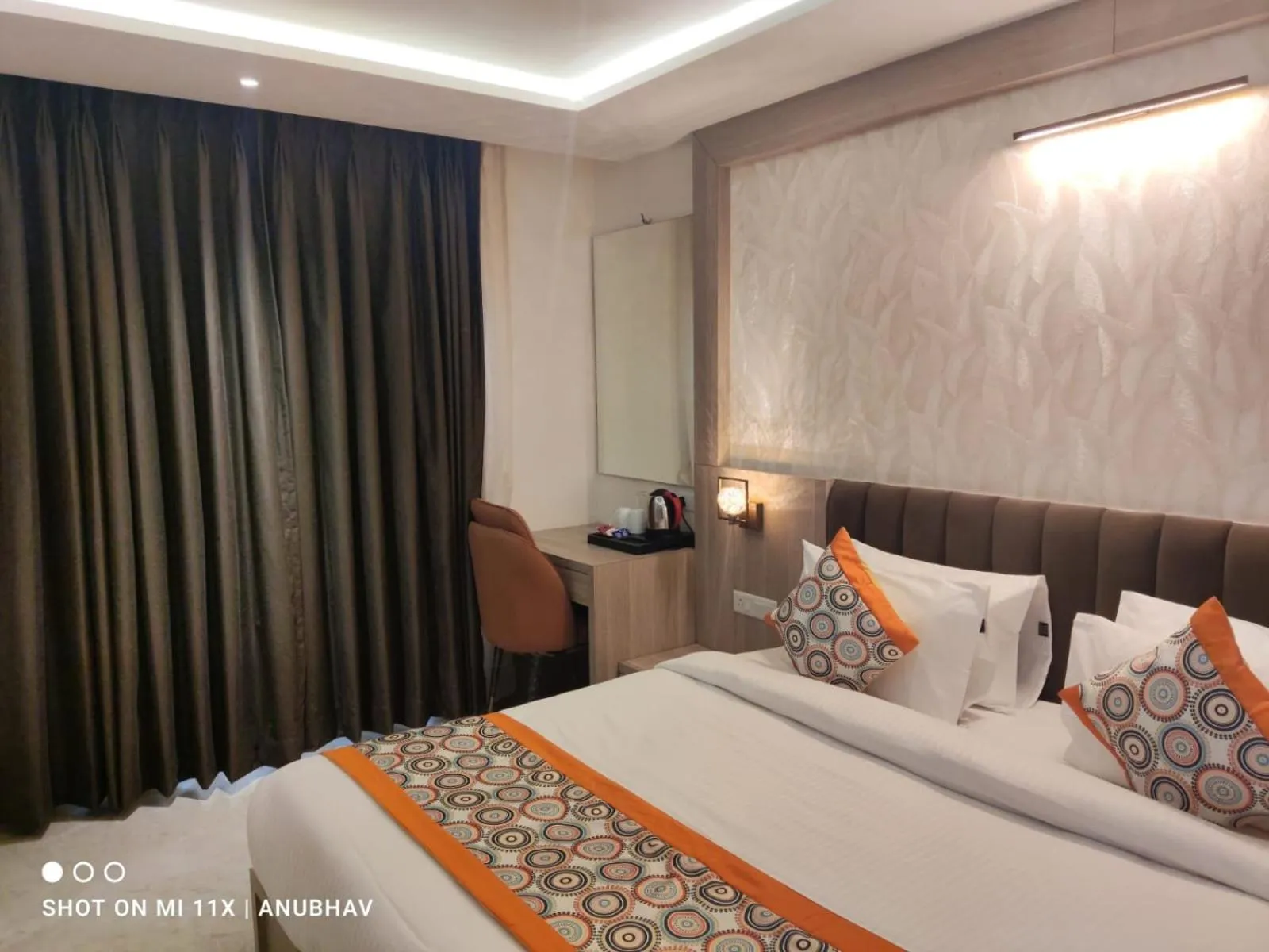 Bed in Hotel Golden Petals