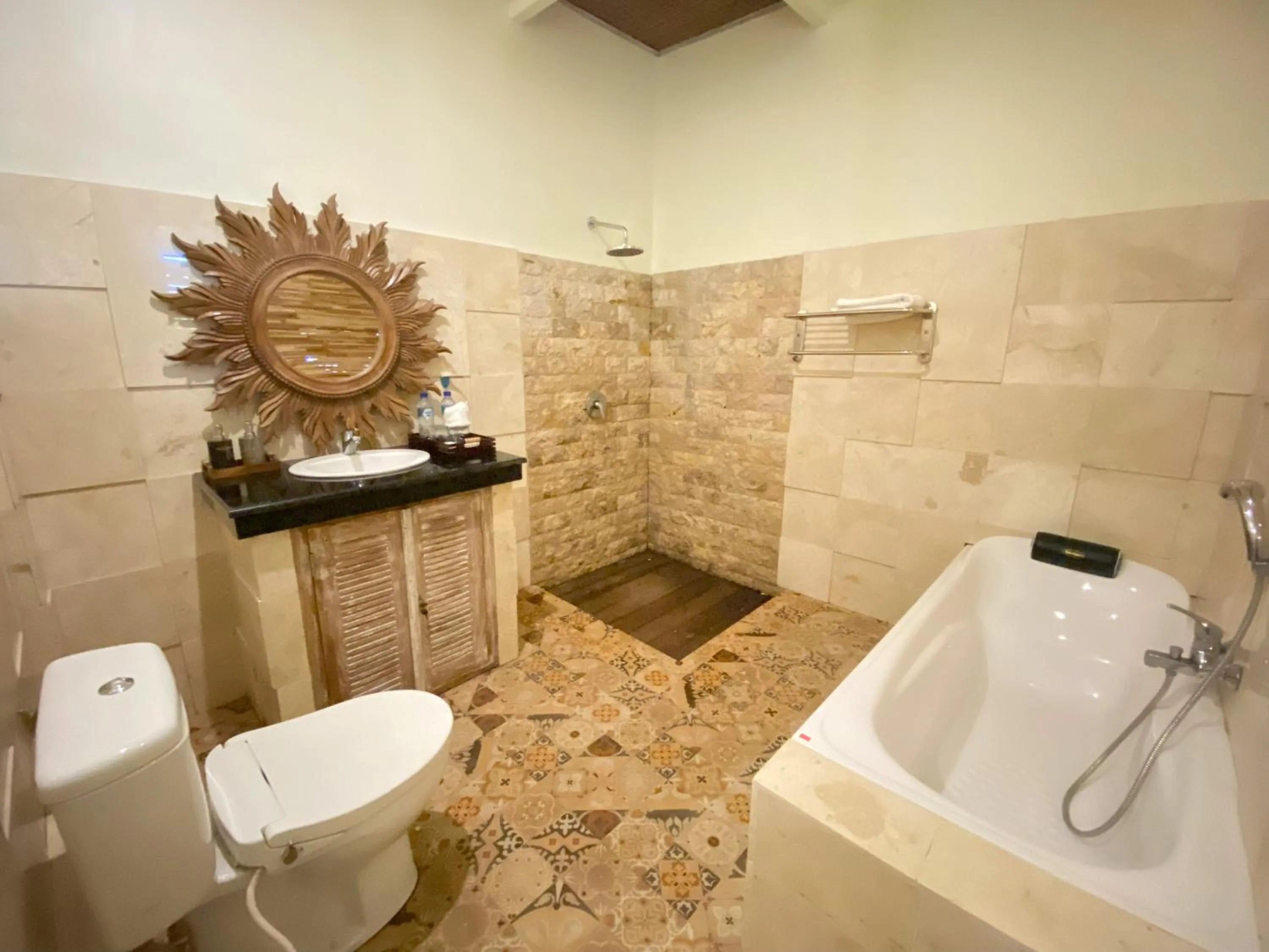 Shower in Uma Linggah Resort by Puri Signatures